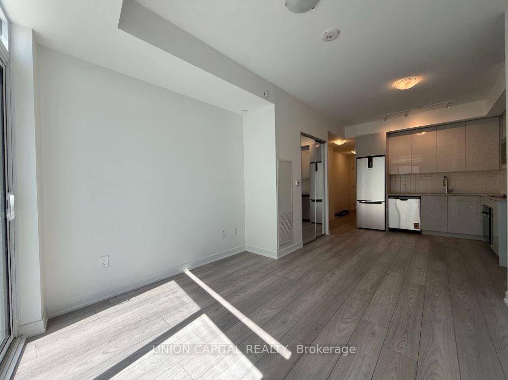 Photo 9 of Unit 1701, 474 Caldari Road, Vaughan, Concord — HOMEH