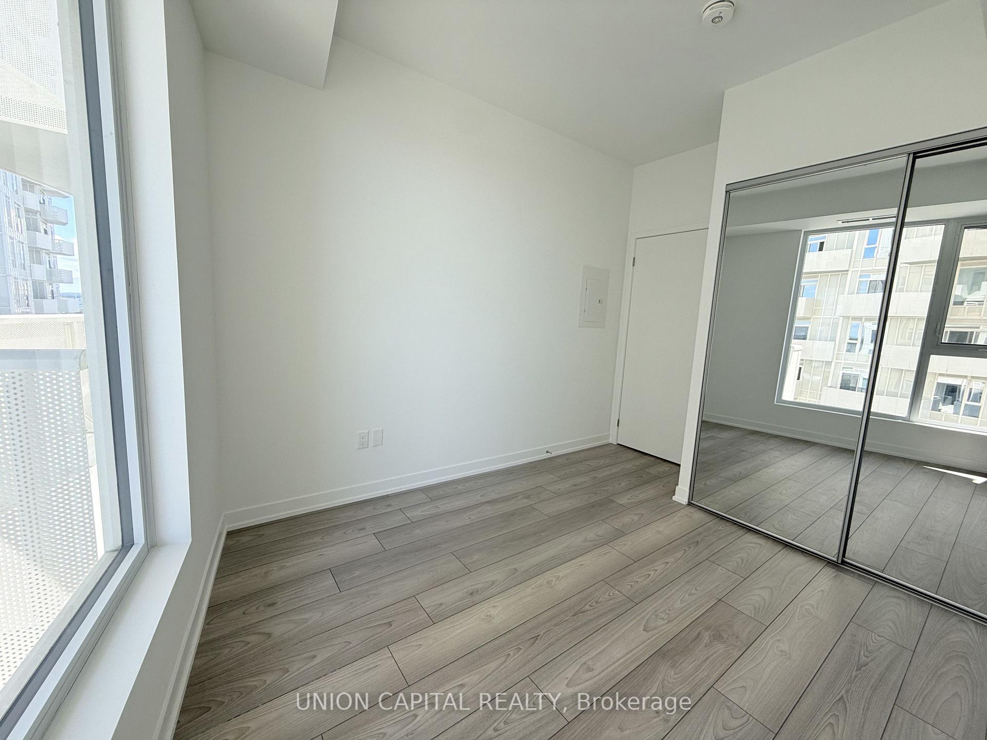 Photo 10 of Unit 1701, 474 Caldari Road, Vaughan, Concord — HOMEH