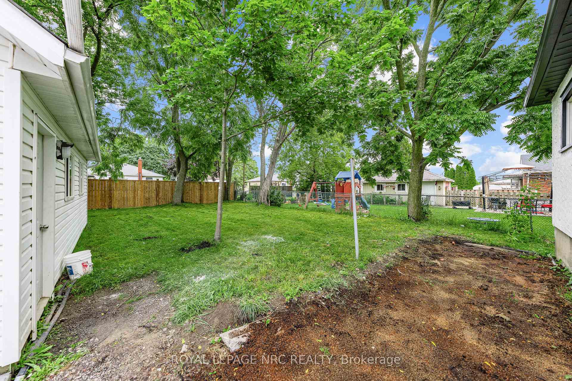 Photo 44 of 70 Richmond Street, Thorold, Thorold Downtown — HOMEH
