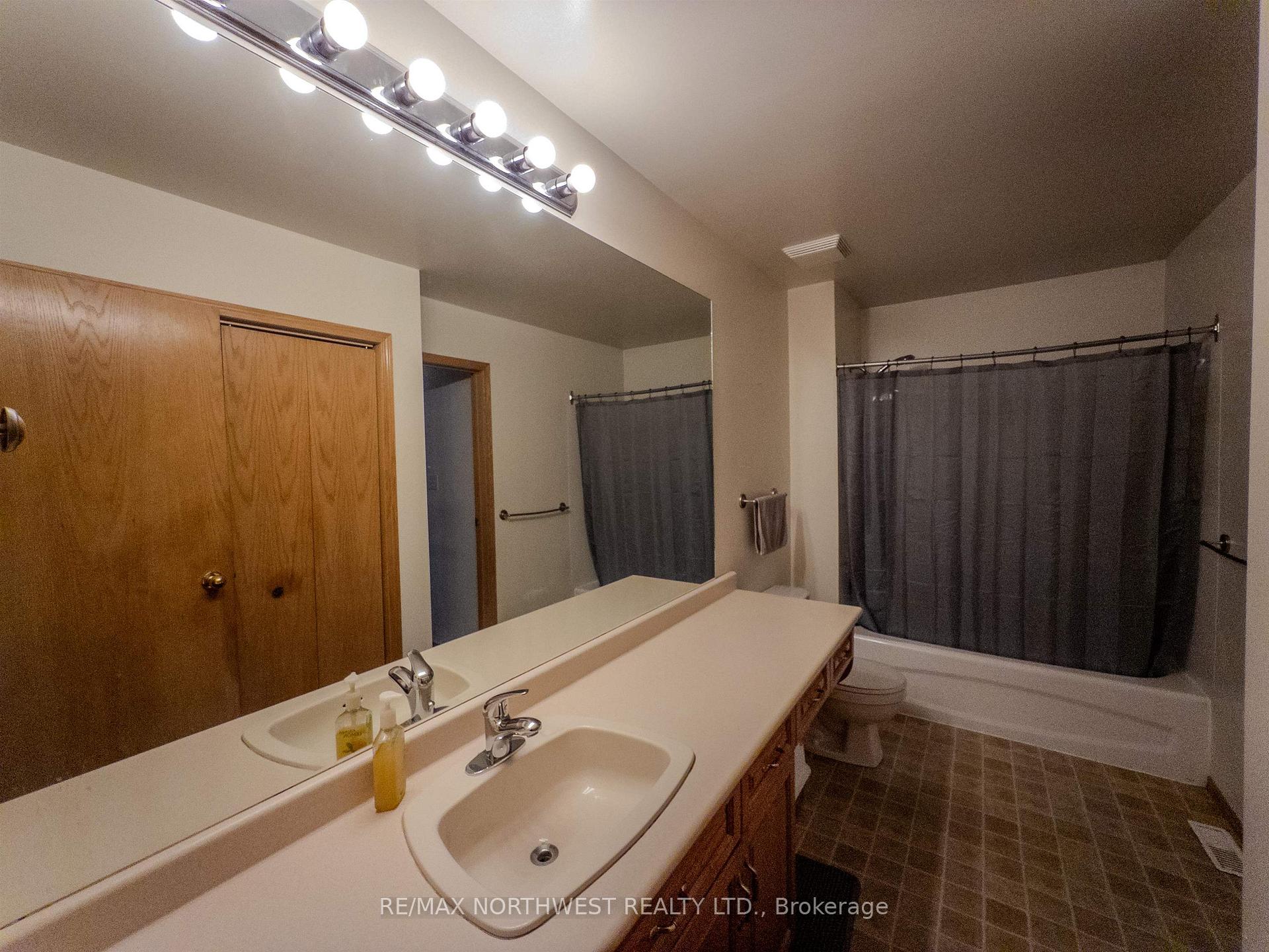 Photo 16 of 527 Second Street South, Kenora, Central — HOMEH