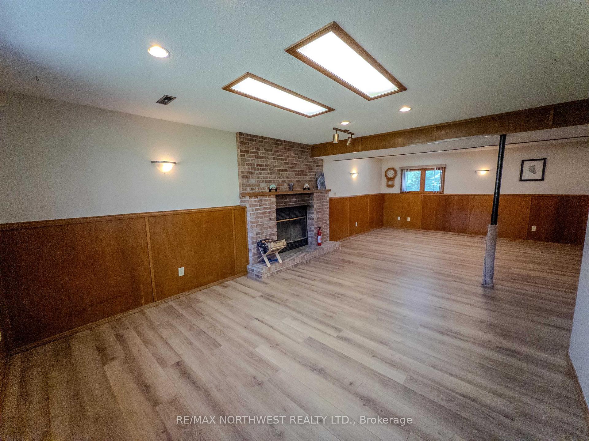Photo 24 of 527 Second Street South, Kenora, Central — HOMEH