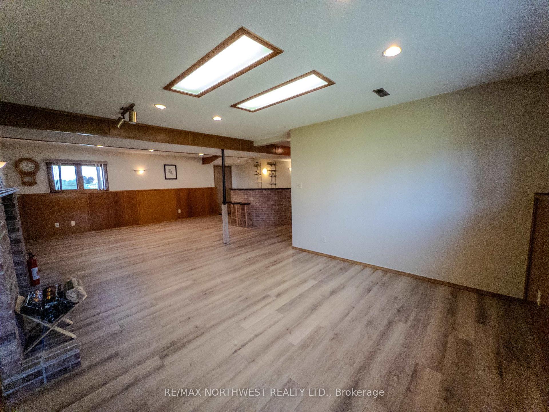 Photo 25 of 527 Second Street South, Kenora, Central — HOMEH