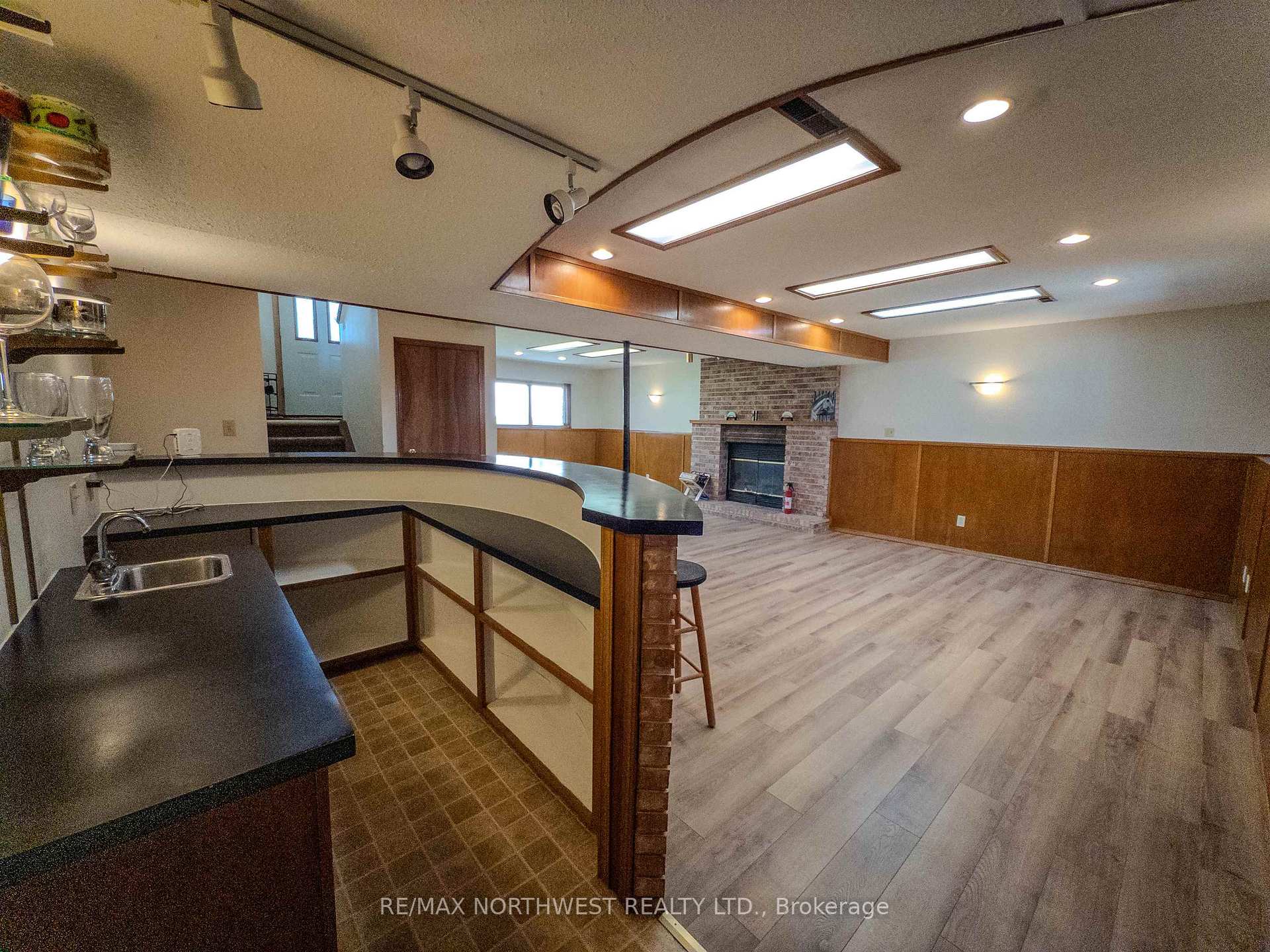 Photo 27 of 527 Second Street South, Kenora, Central — HOMEH