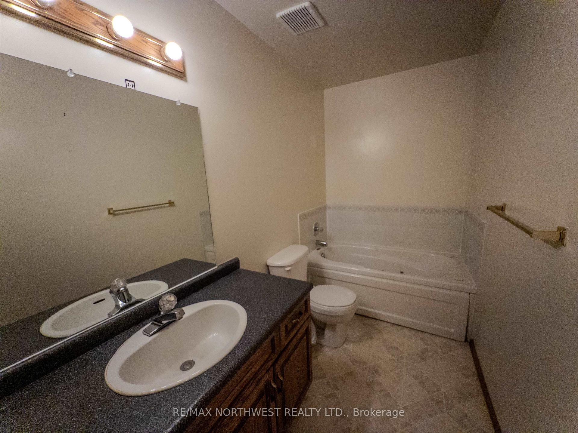 Photo 31 of 527 Second Street South, Kenora, Central — HOMEH