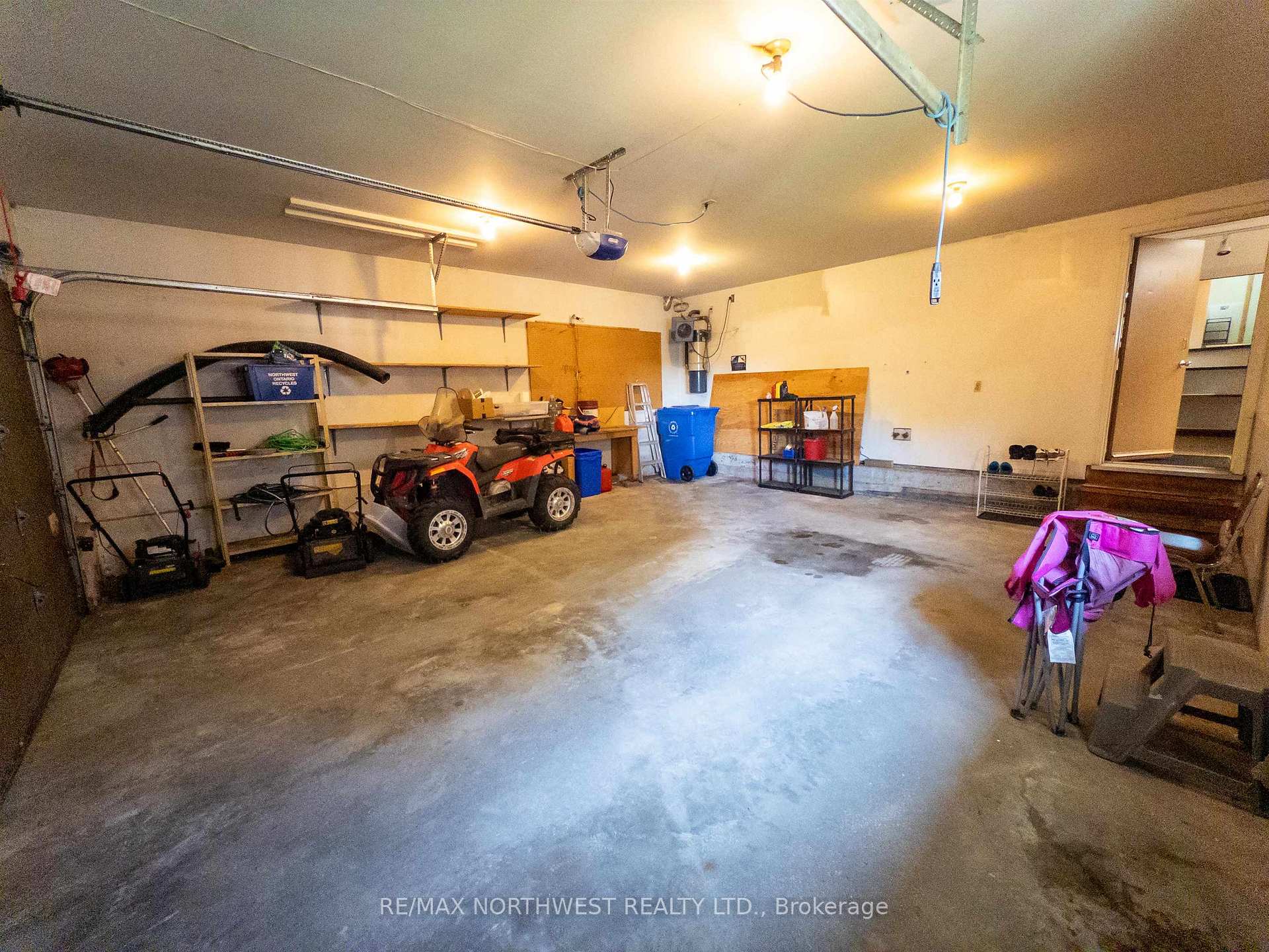 Photo 37 of 527 Second Street South, Kenora, Central — HOMEH
