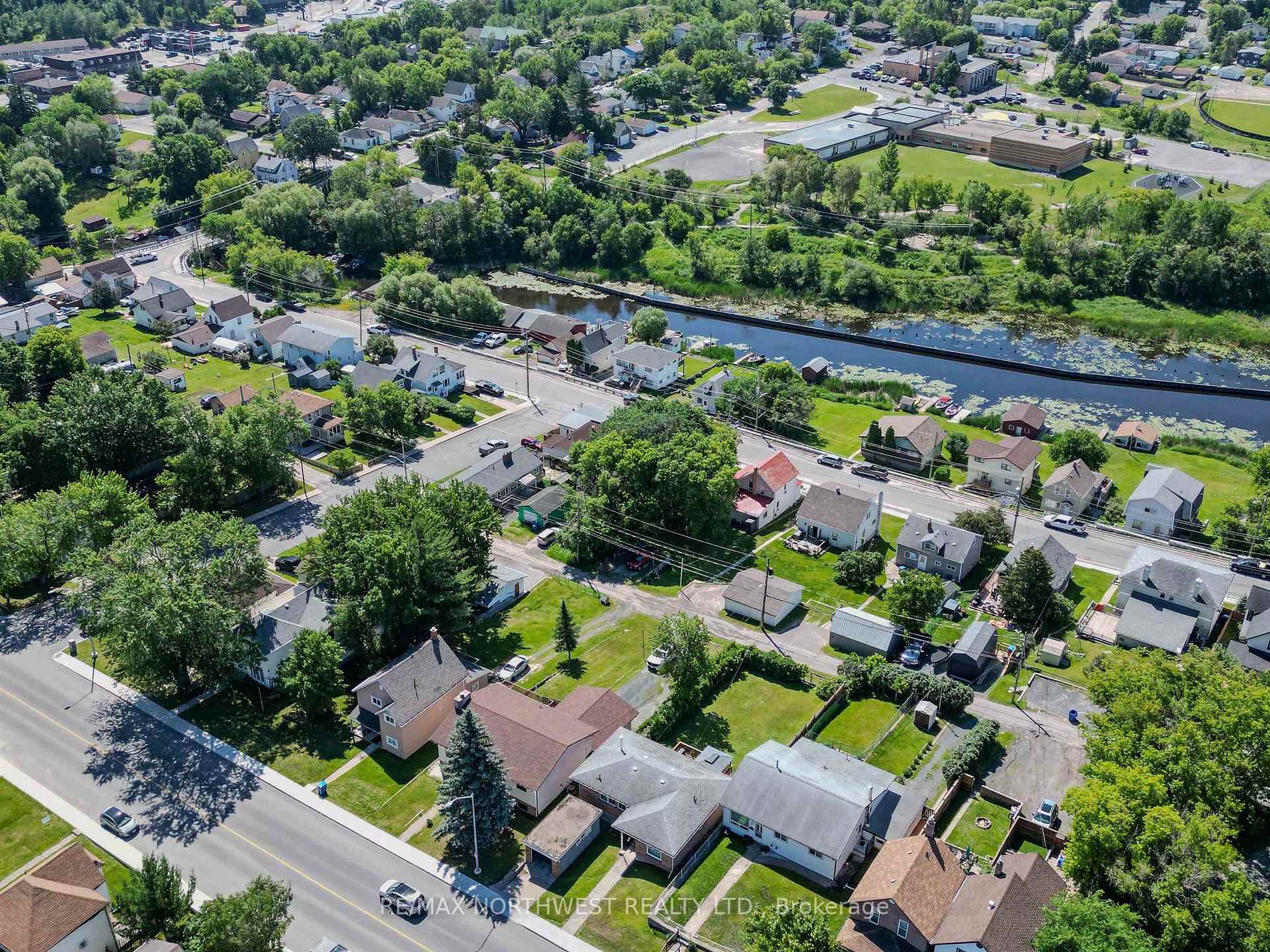 Photo 41 of 527 Second Street South, Kenora, Central — HOMEH