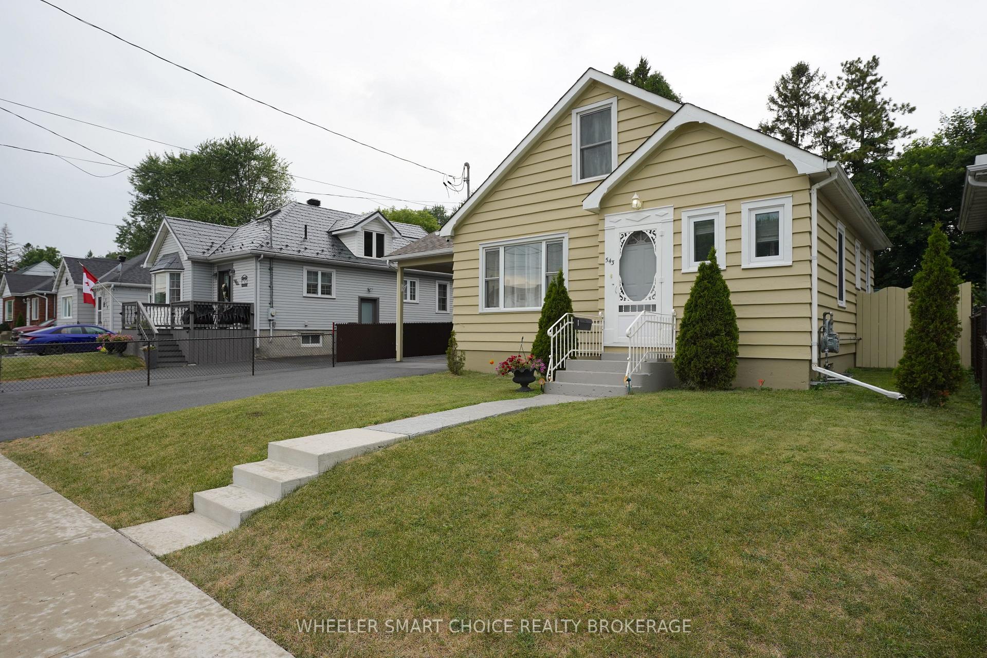 Photo 3 of 543 Fifth Street E, Cornwall, Cornwall — HOMEH
