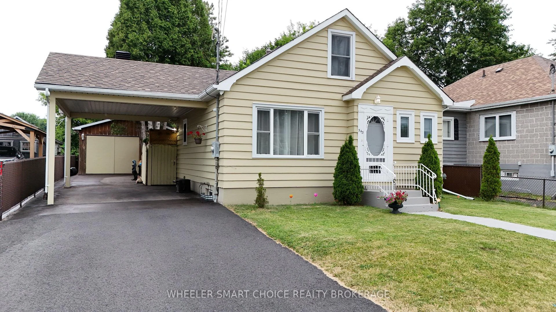 Photo 2 of 543 Fifth Street E, Cornwall, Cornwall — HOMEH