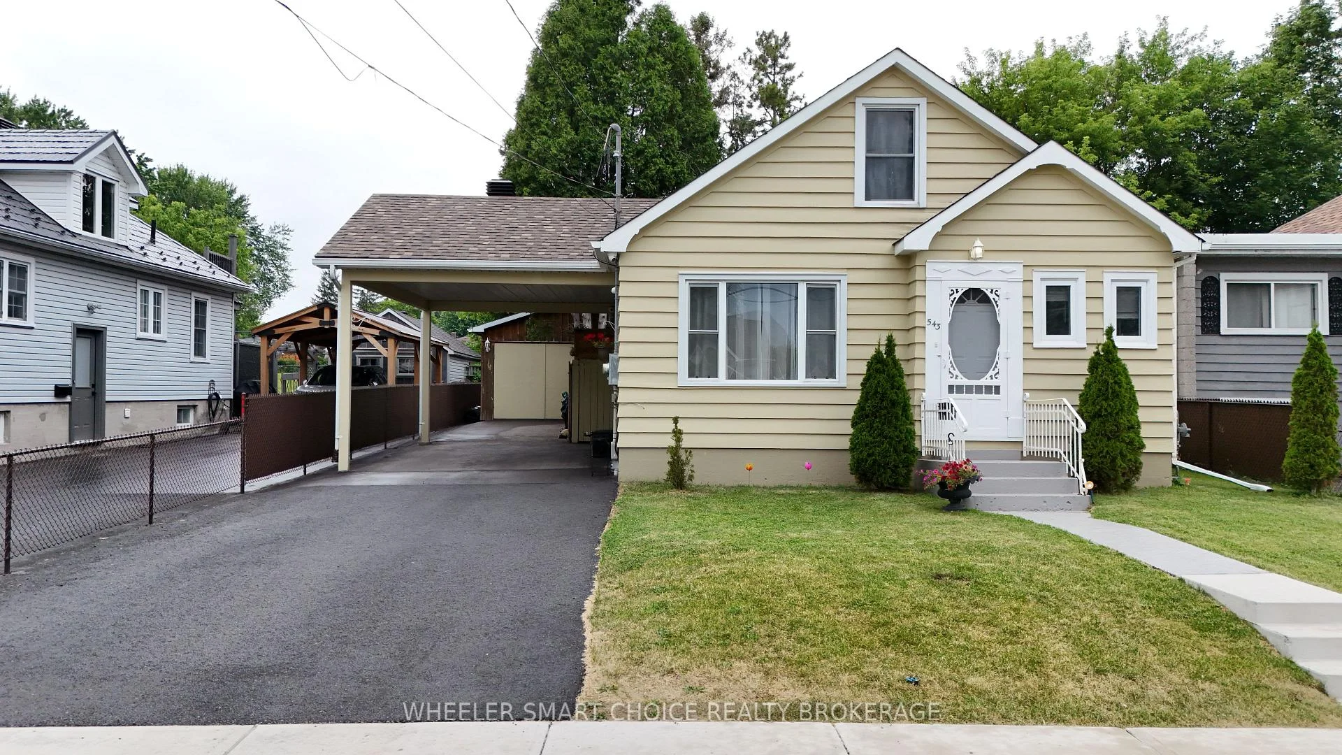 Photo 4 of 543 Fifth Street E, Cornwall, Cornwall — HOMEH