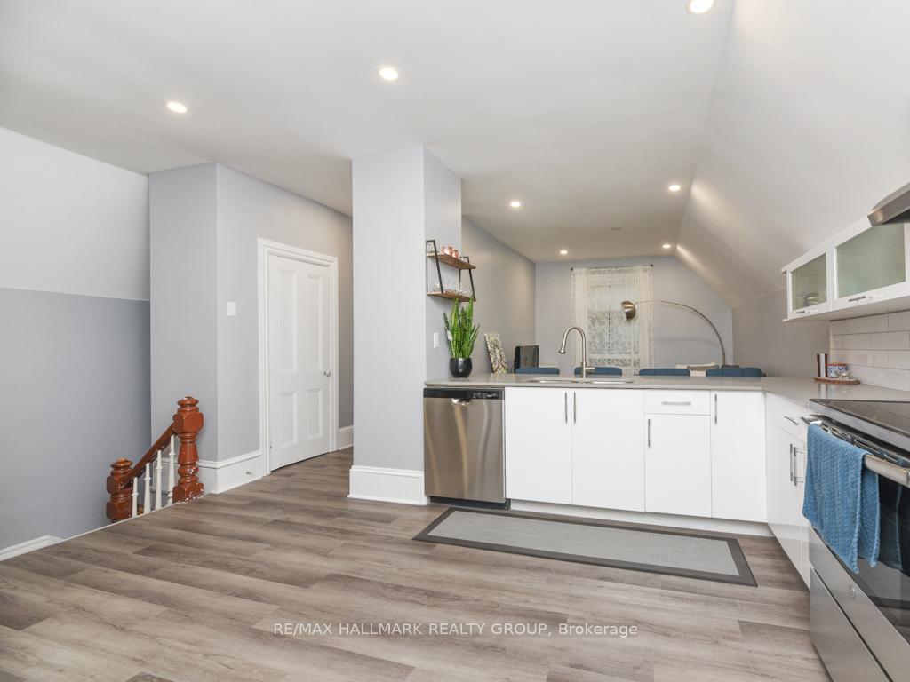 Photo 10 of 419 Besserer Street, Ottawa, Sandy Hill — HOMEH