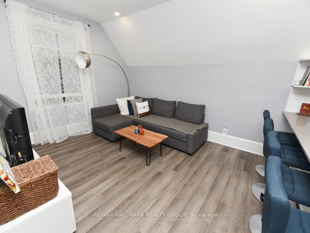 Photo 11 of 419 Besserer Street, Ottawa, Sandy Hill — HOMEH