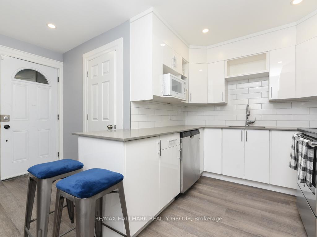 Photo 23 of 419 Besserer Street, Ottawa, Sandy Hill — HOMEH