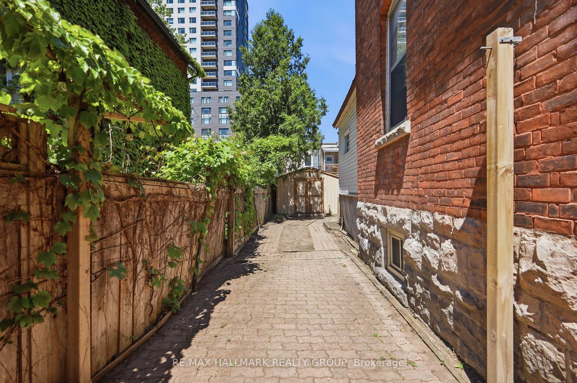Photo 38 of 419 Besserer Street, Ottawa, Sandy Hill — HOMEH