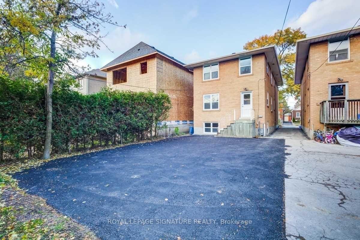 Photo 11 of Unit 1, 31 Elma Street, Etobicoke, Mimico — HOMEH