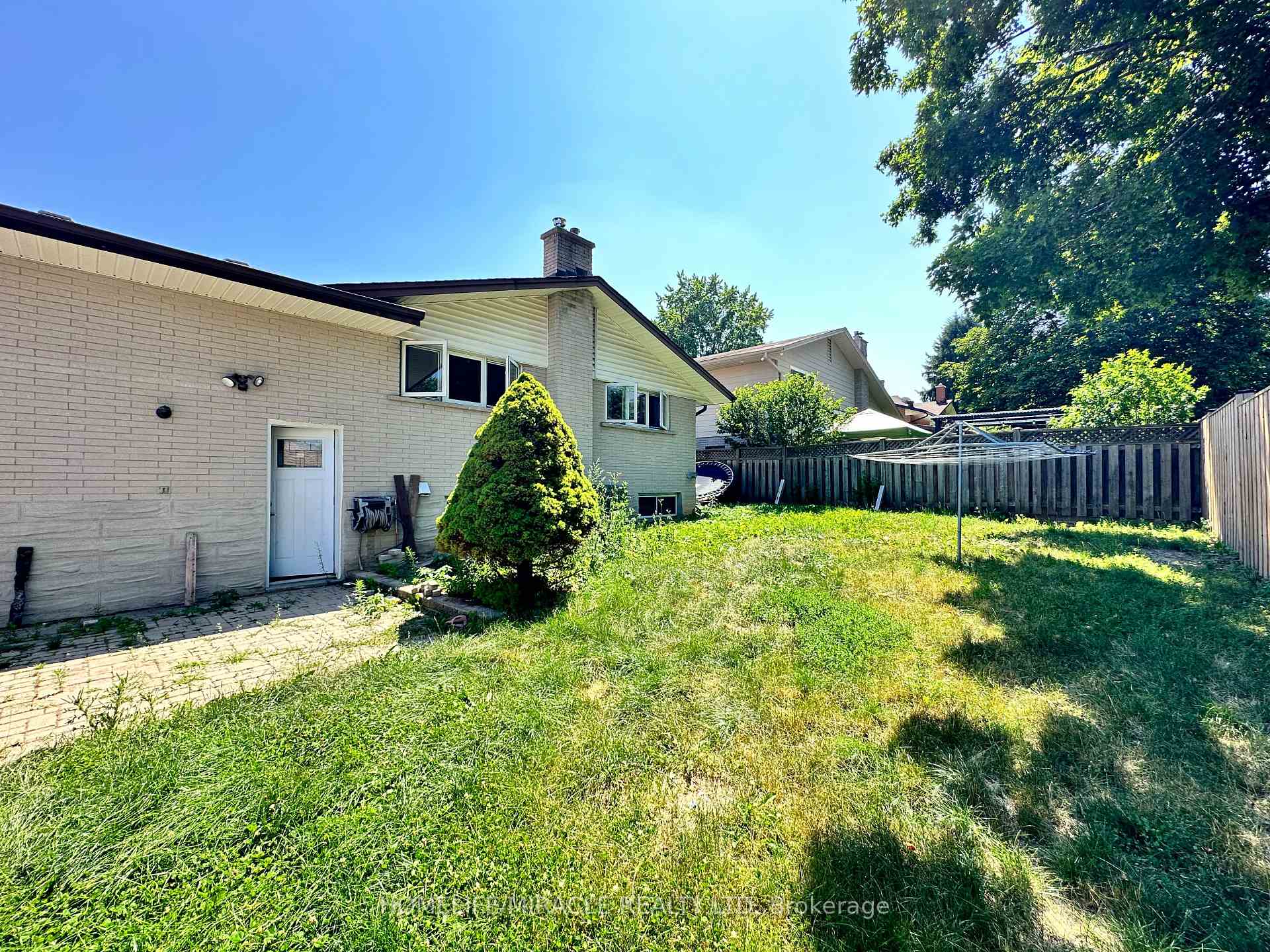 Photo 14 of Unit BSMT, 568 Greenbrook Drive, Kitchener, Forest Hill — HOMEH