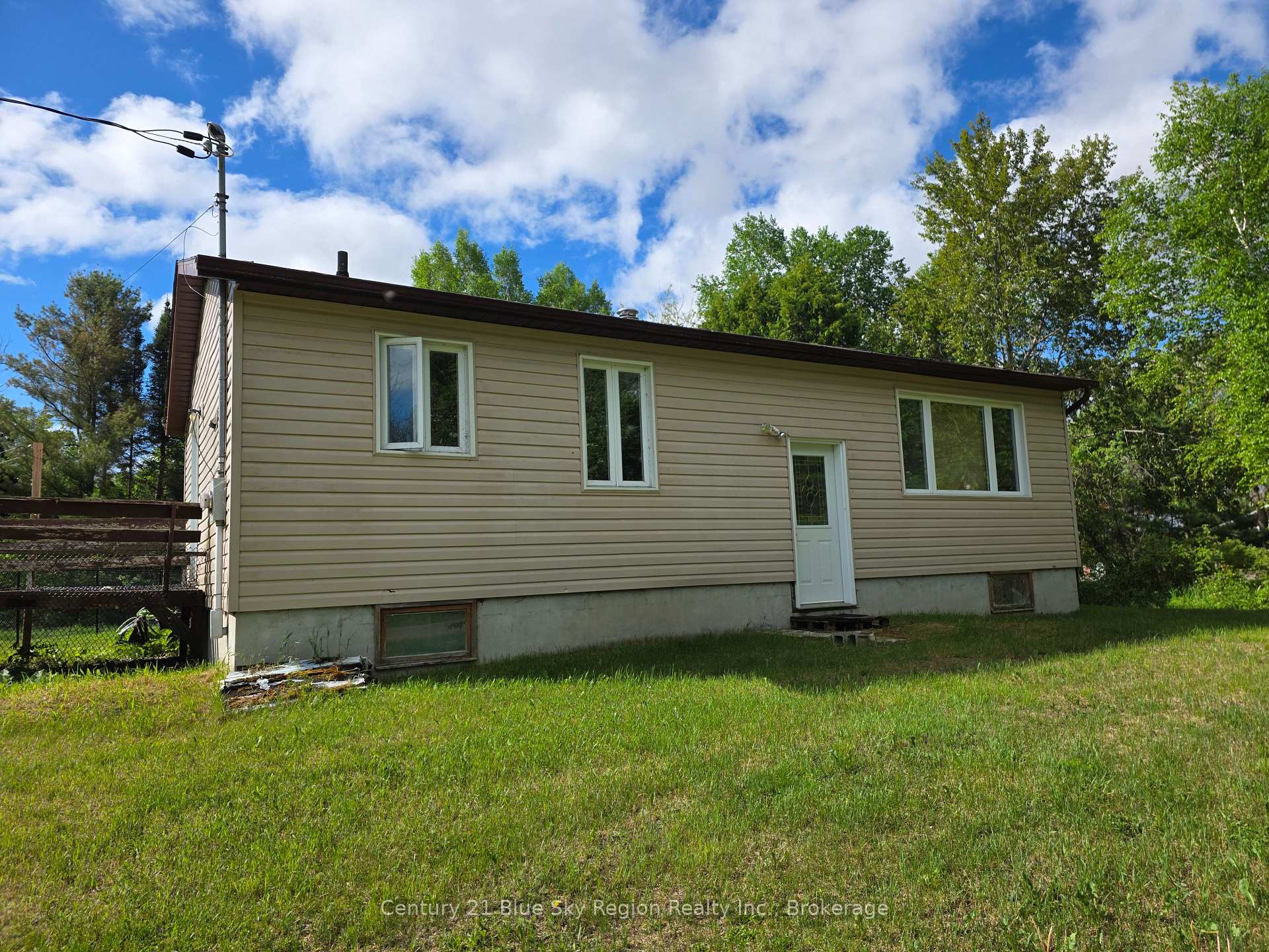 Photo 2 of 20 Stevens Road, West Nipissing, Sturgeon Falls — HOMEH