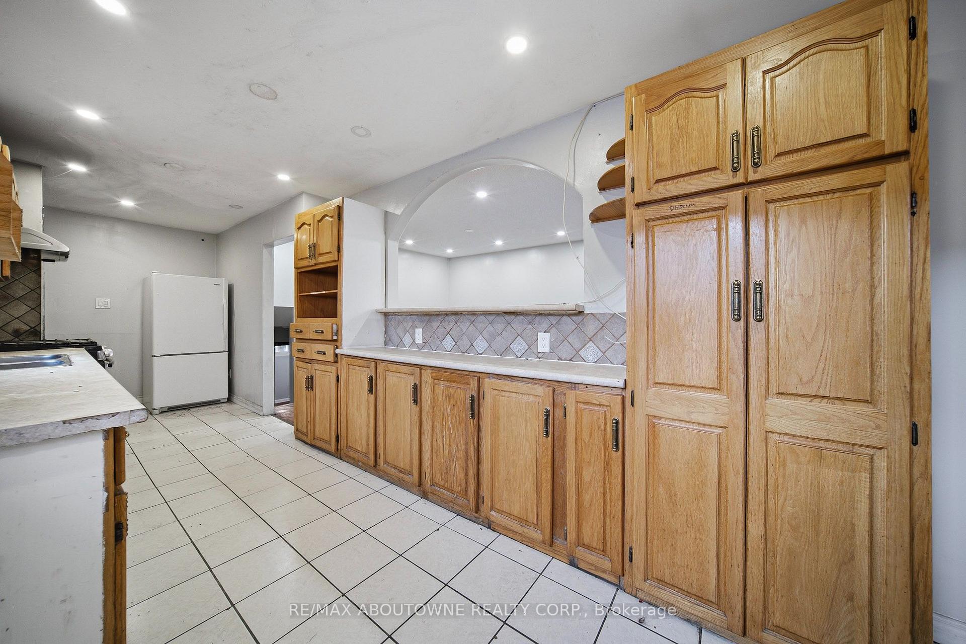 Photo 8 of 34 Seaborn Road, Brampton, Madoc — HOMEH