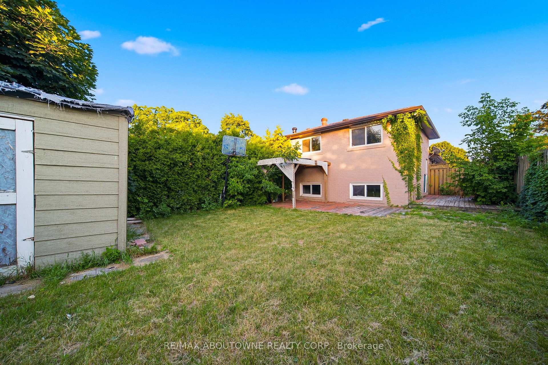 Photo 26 of 34 Seaborn Road, Brampton, Madoc — HOMEH