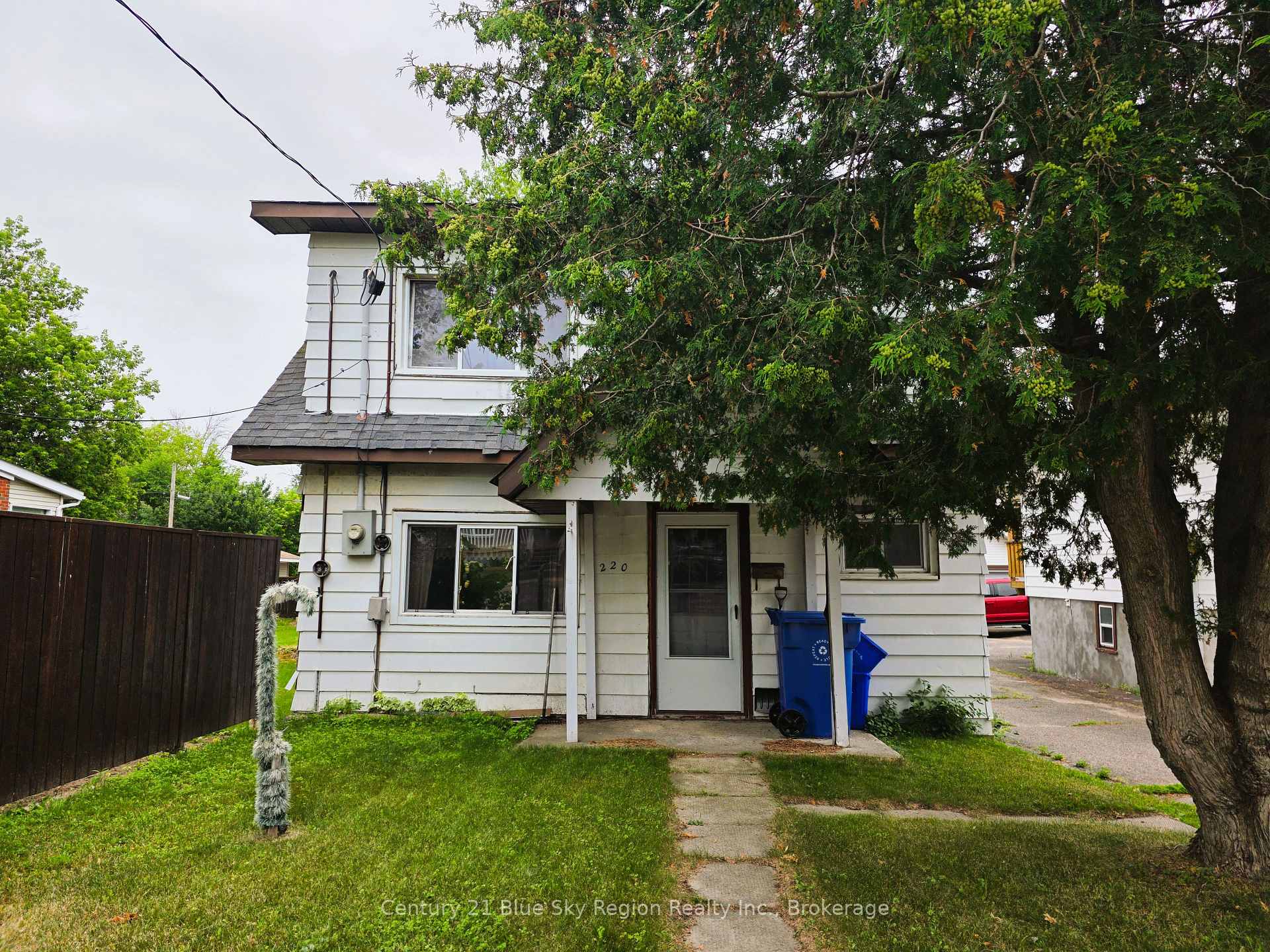 Photo 1 of 220 Chippewa Street W, North Bay, Central — HOMEH