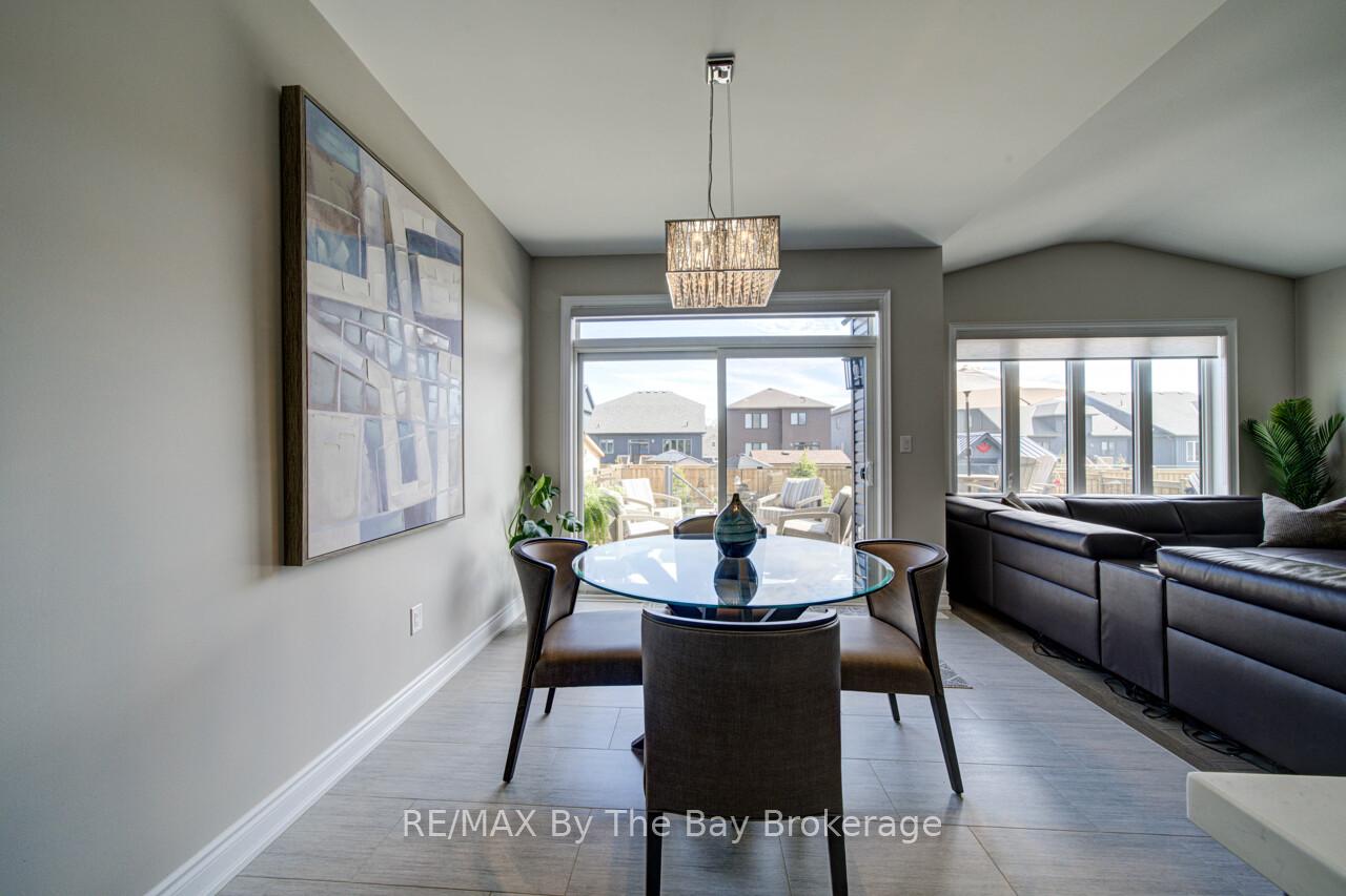 Photo 15 of 194 Mapleside Drive, Wasaga Beach — HOMEH