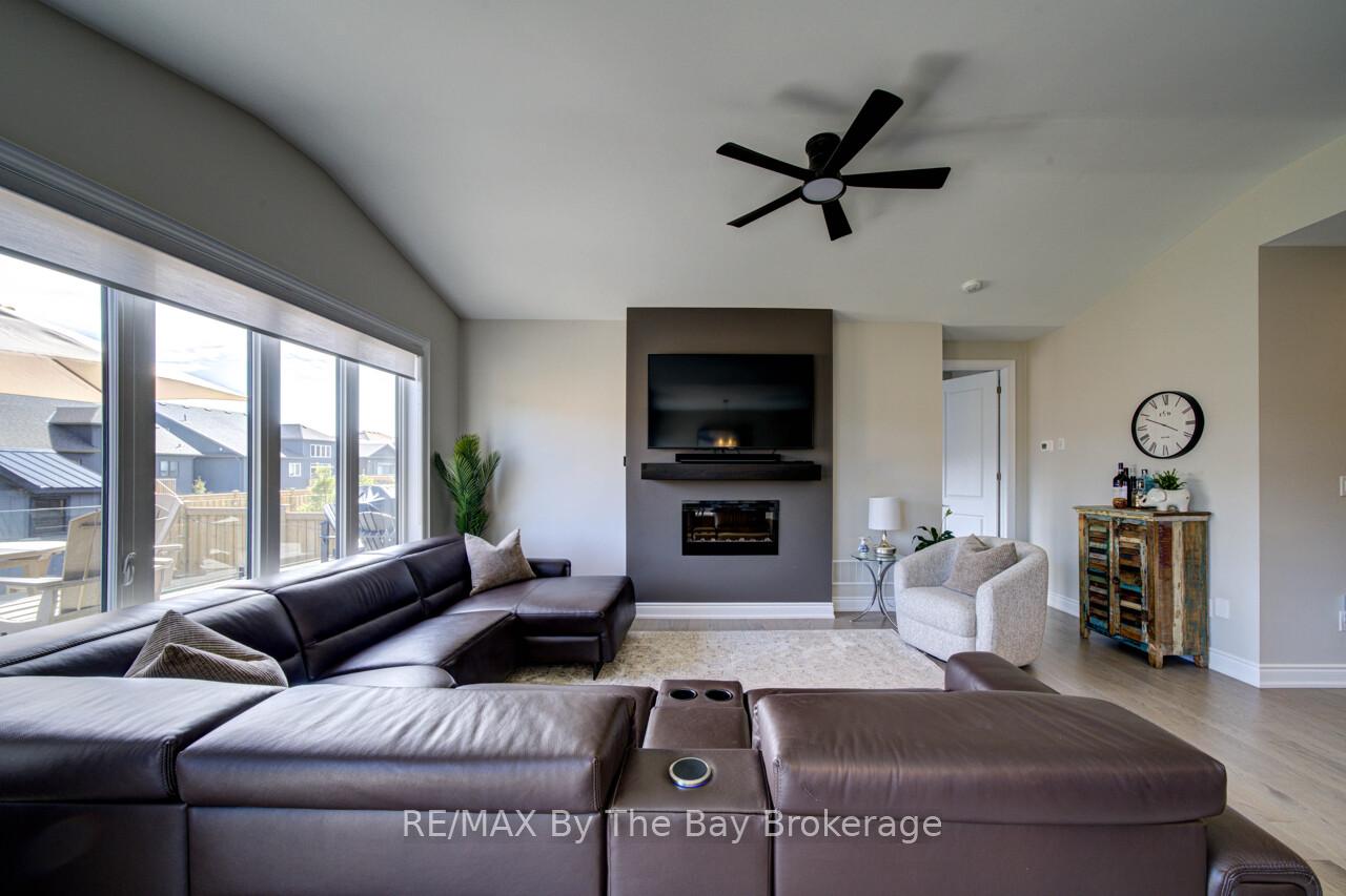 Photo 17 of 194 Mapleside Drive, Wasaga Beach — HOMEH