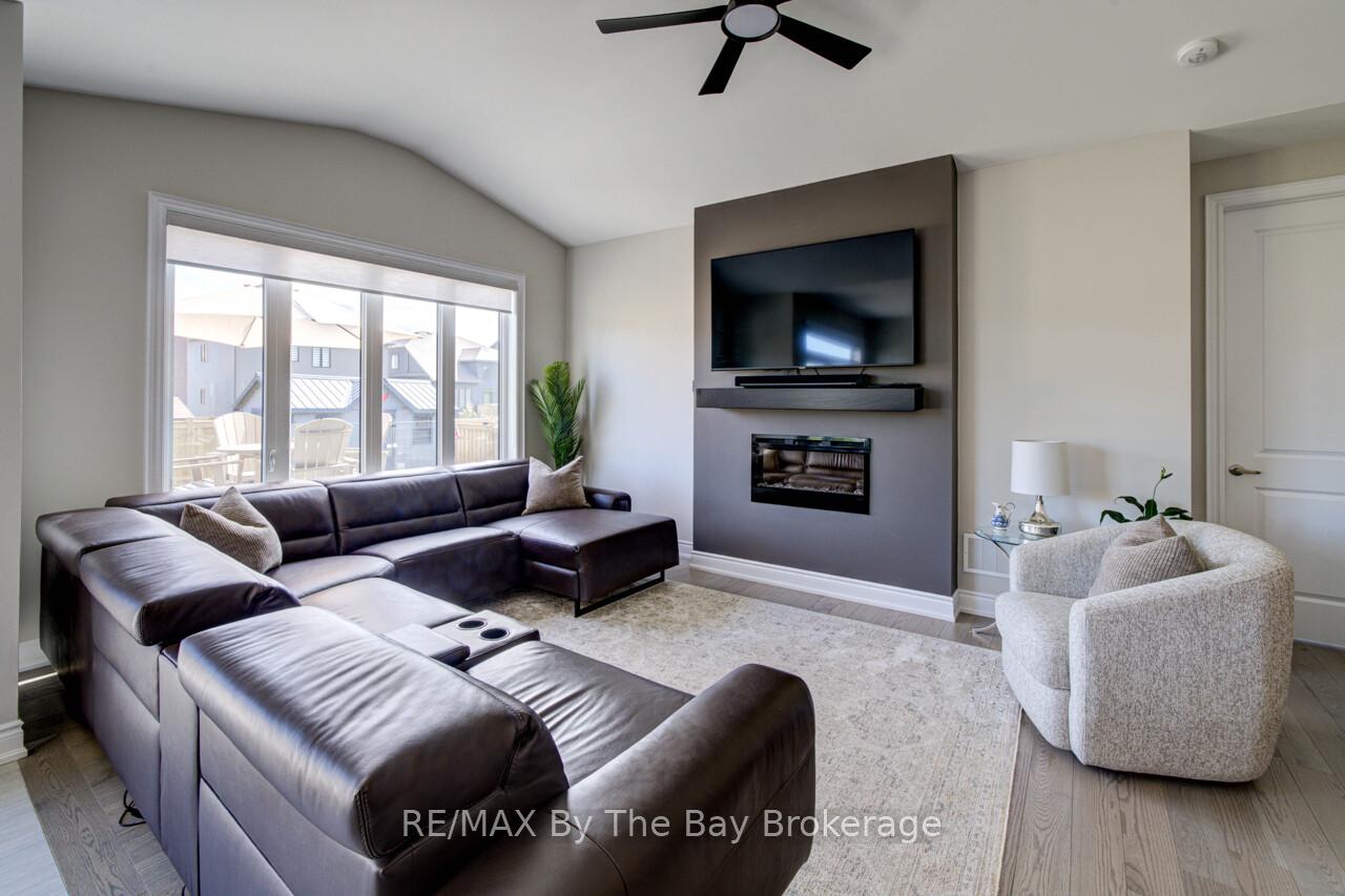 Photo 18 of 194 Mapleside Drive, Wasaga Beach — HOMEH