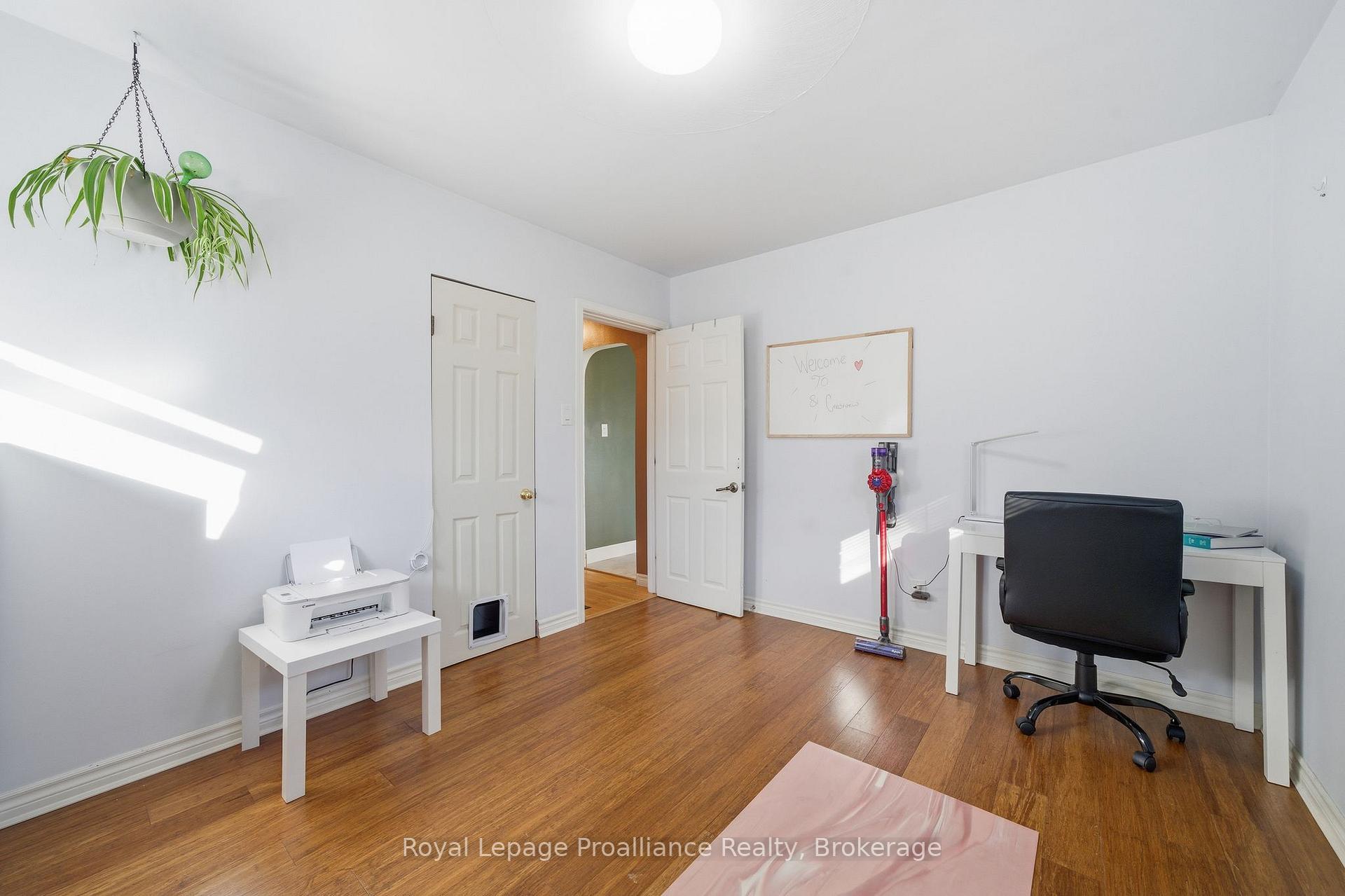 Photo 18 of 81 Crestview Avenue, Belleville, Belleville Ward — HOMEH