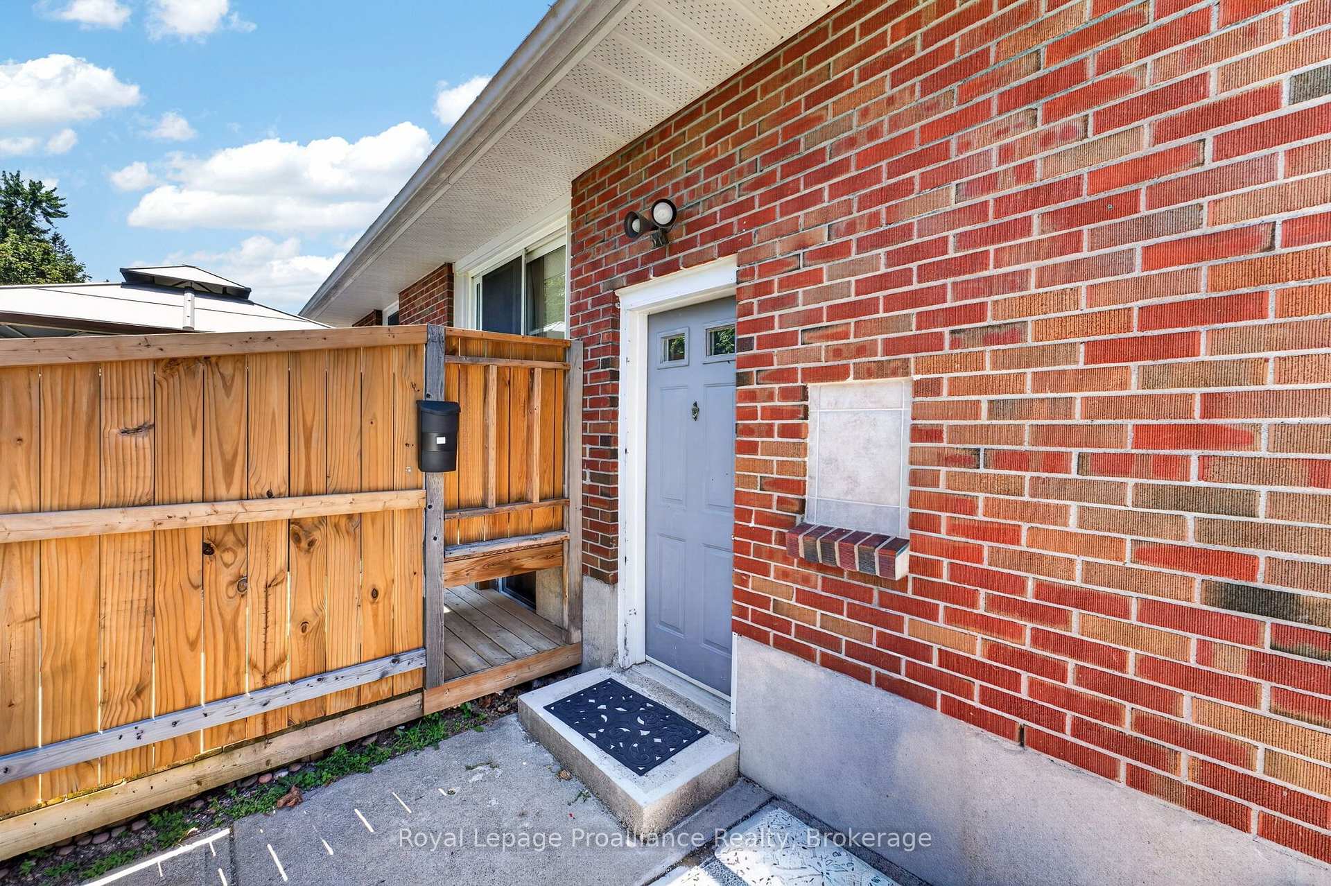 Photo 30 of 81 Crestview Avenue, Belleville, Belleville Ward — HOMEH