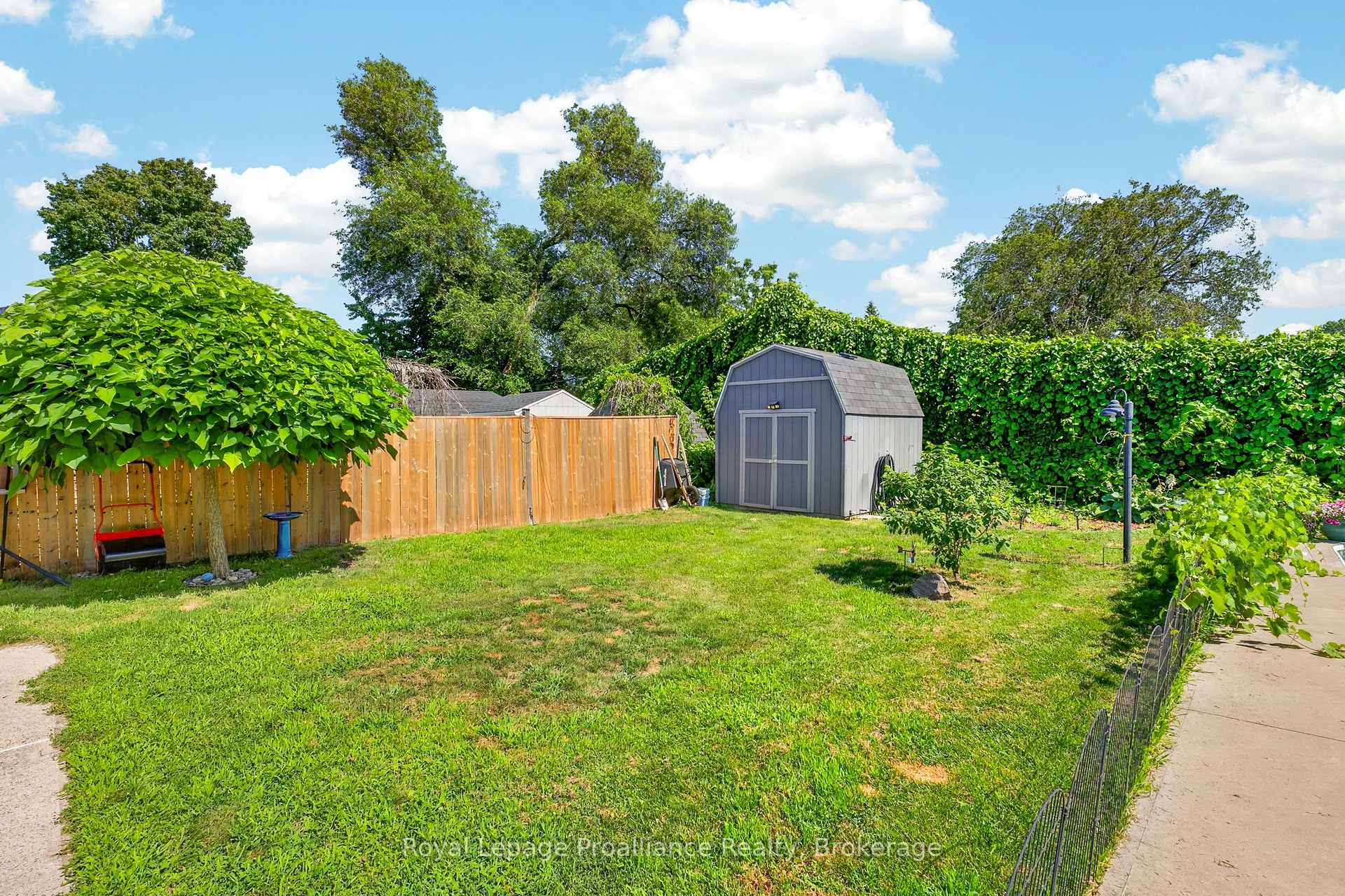 Photo 36 of 81 Crestview Avenue, Belleville, Belleville Ward — HOMEH