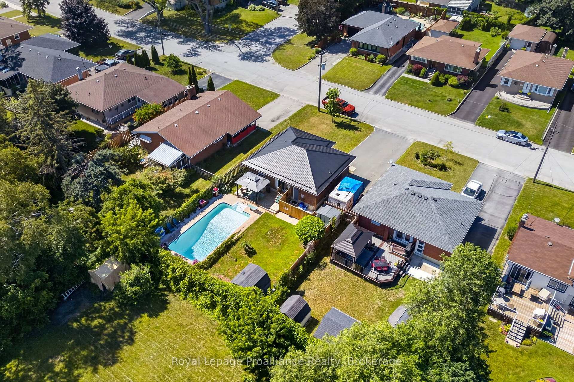 Photo 40 of 81 Crestview Avenue, Belleville, Belleville Ward — HOMEH