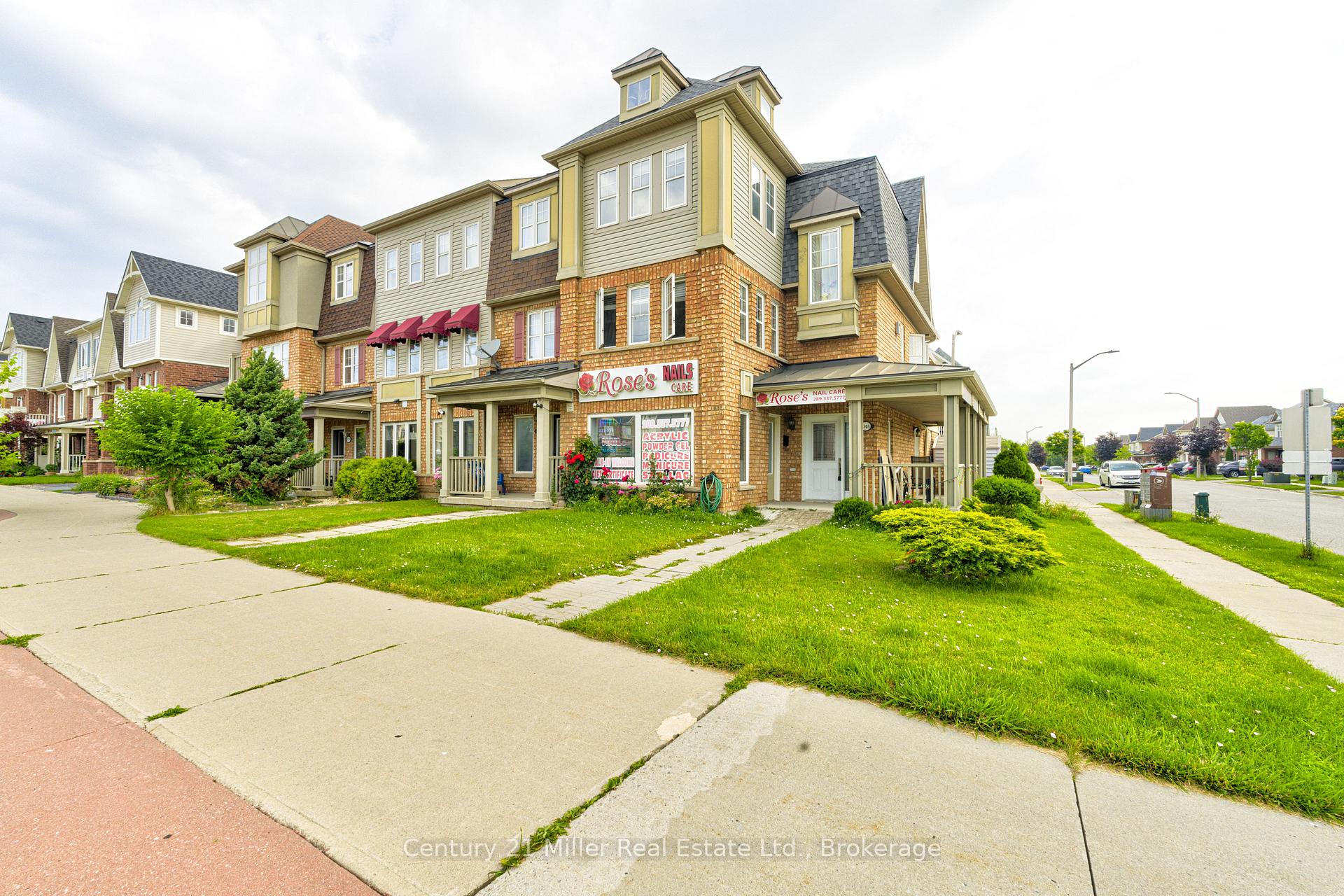 Photo 2 of 3105 Walker's Line, Burlington, Alton — HOMEH