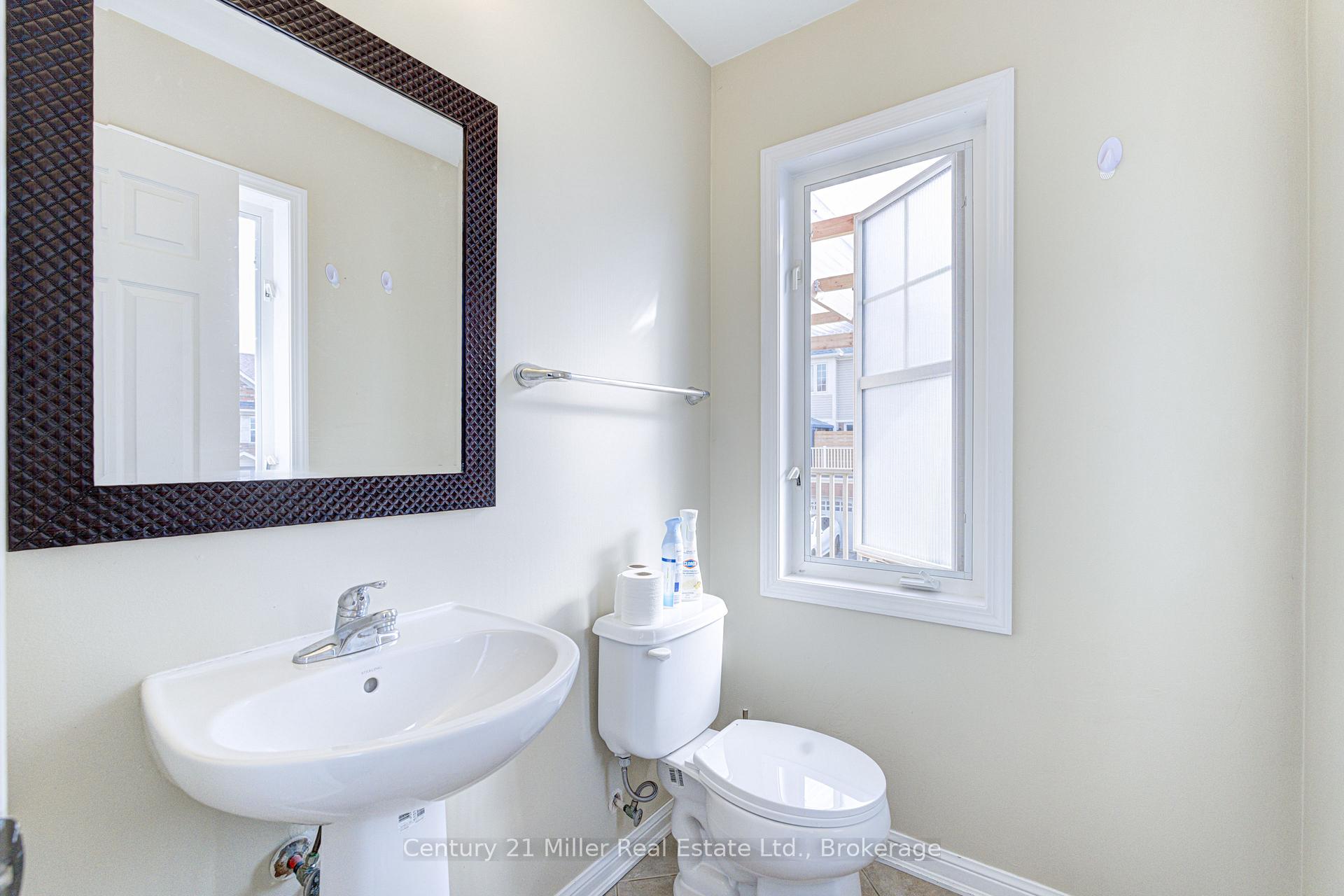 Photo 3 of 3105 Walker's Line, Burlington, Alton — HOMEH