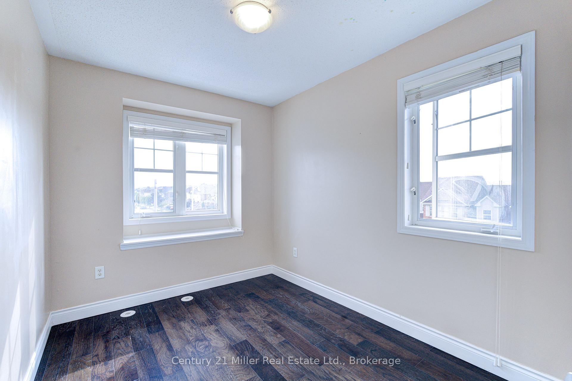 Photo 10 of 3105 Walker's Line, Burlington, Alton — HOMEH