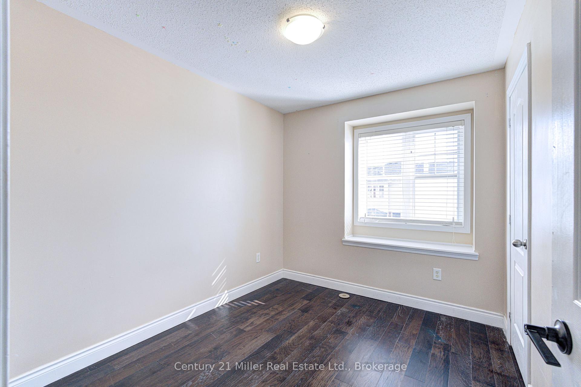 Photo 11 of 3105 Walker's Line, Burlington, Alton — HOMEH