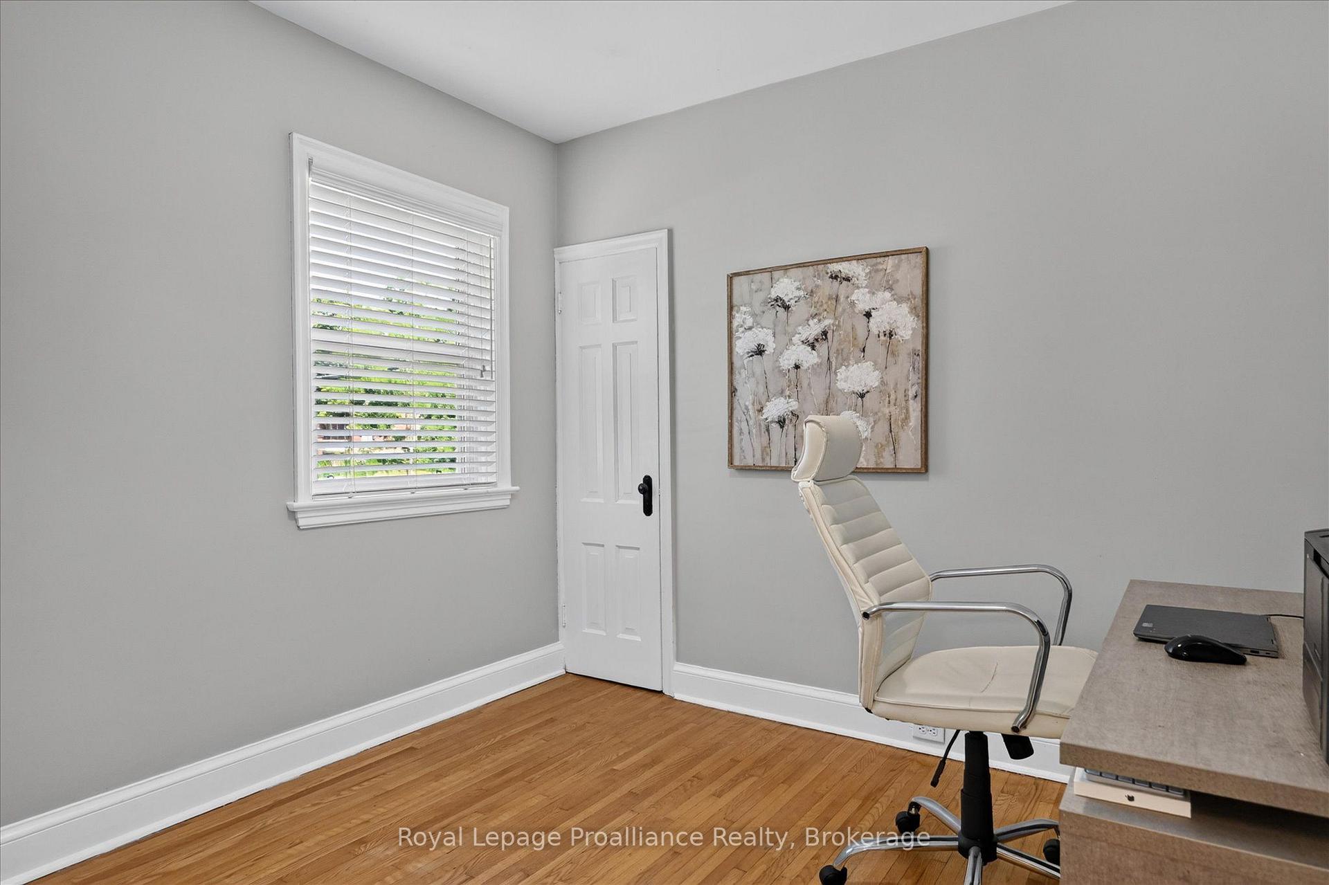 Photo 17 of 107 Morrow Street, Peterborough, Otonabee Ward 1 — HOMEH