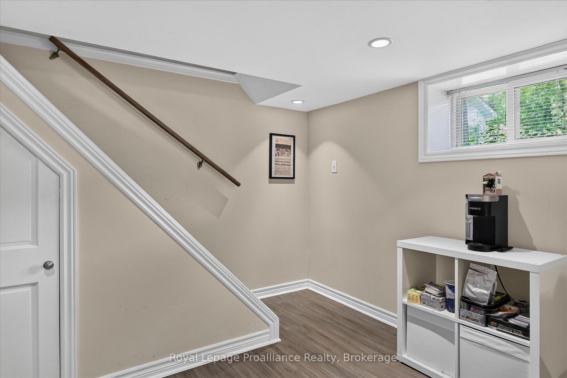 Photo 18 of 107 Morrow Street, Peterborough, Otonabee Ward 1 — HOMEH