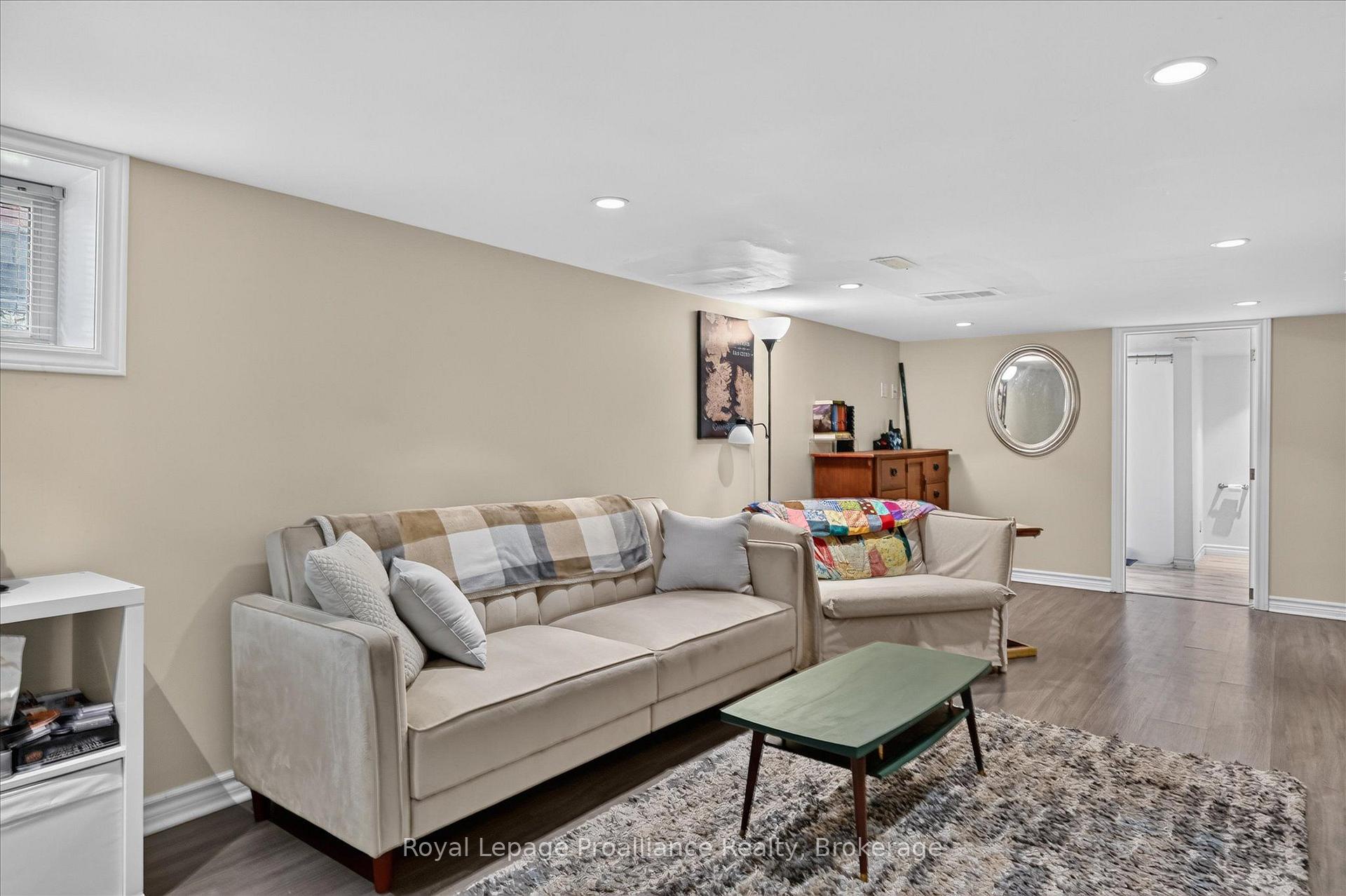 Photo 19 of 107 Morrow Street, Peterborough, Otonabee Ward 1 — HOMEH