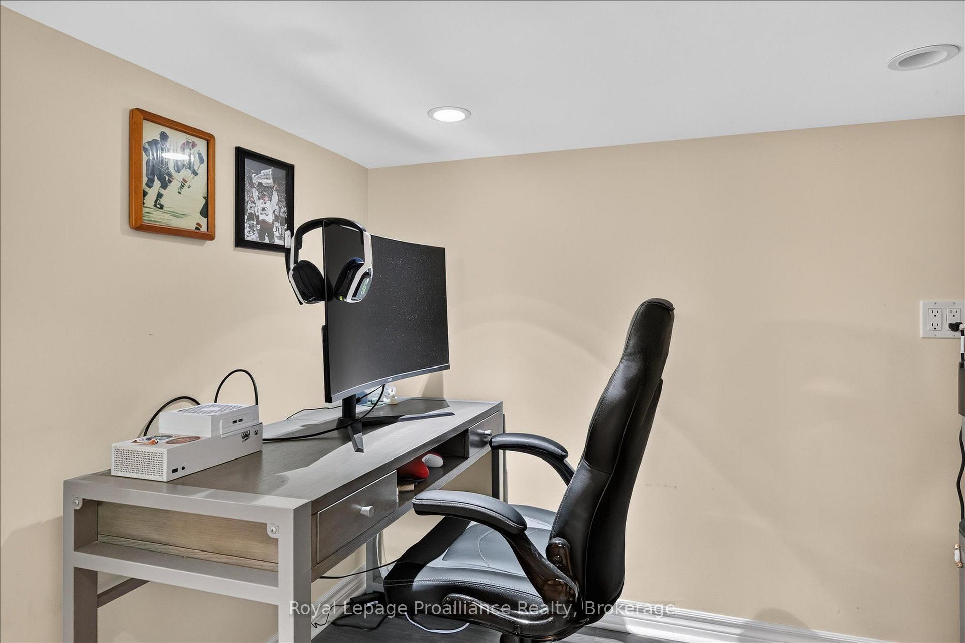 Photo 22 of 107 Morrow Street, Peterborough, Otonabee Ward 1 — HOMEH