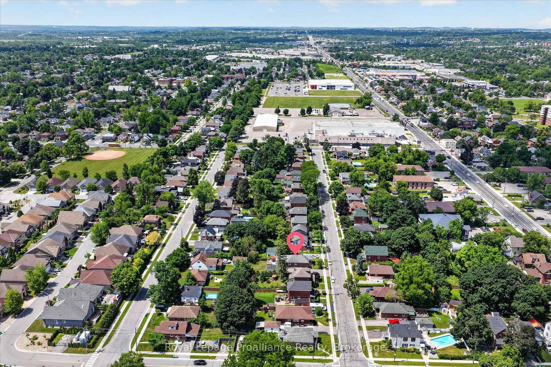 Photo 36 of 107 Morrow Street, Peterborough, Otonabee Ward 1 — HOMEH