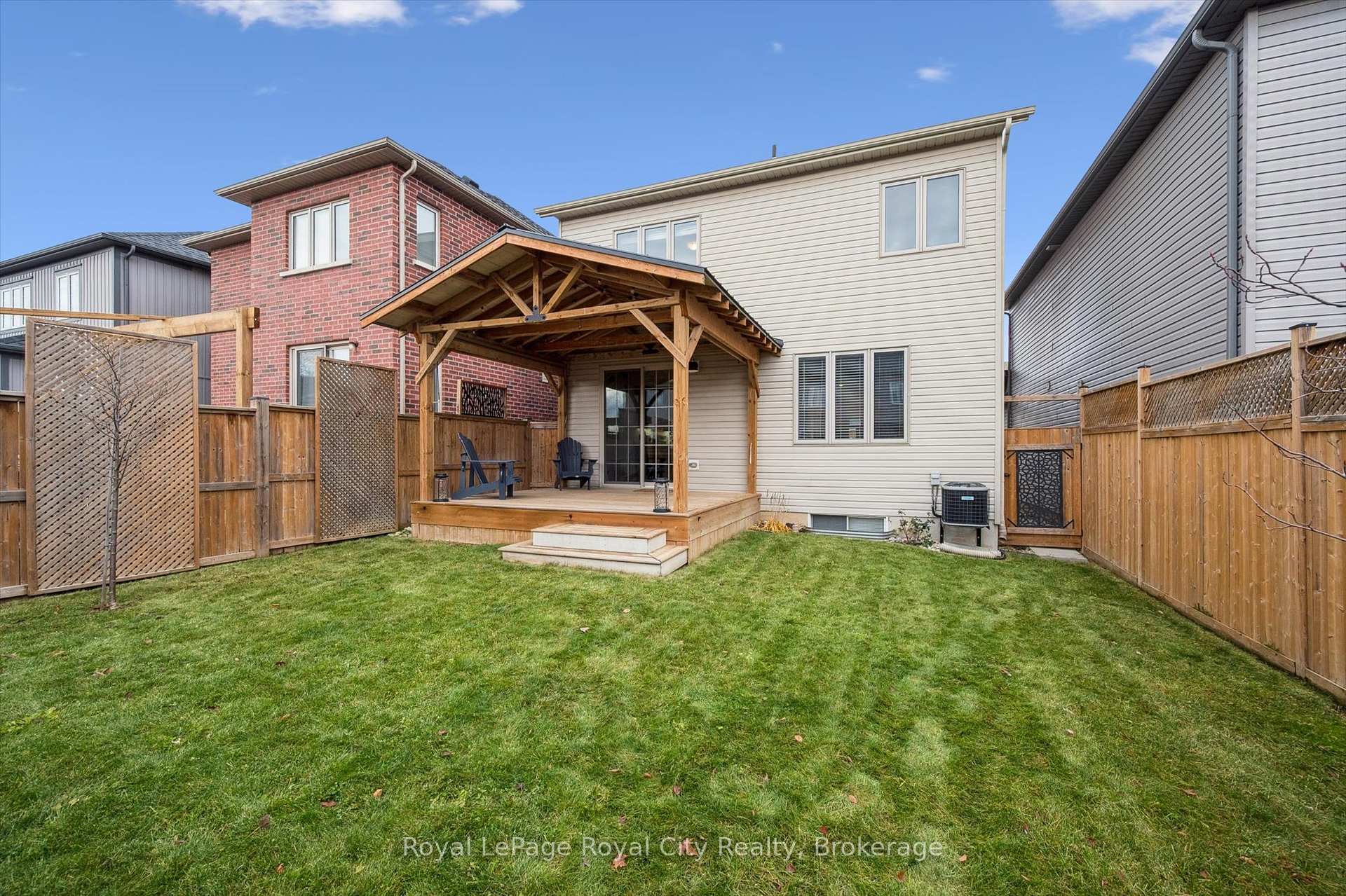 Photo 40 of 98 Kay Crescent, Centre Wellington, Fergus — HOMEH