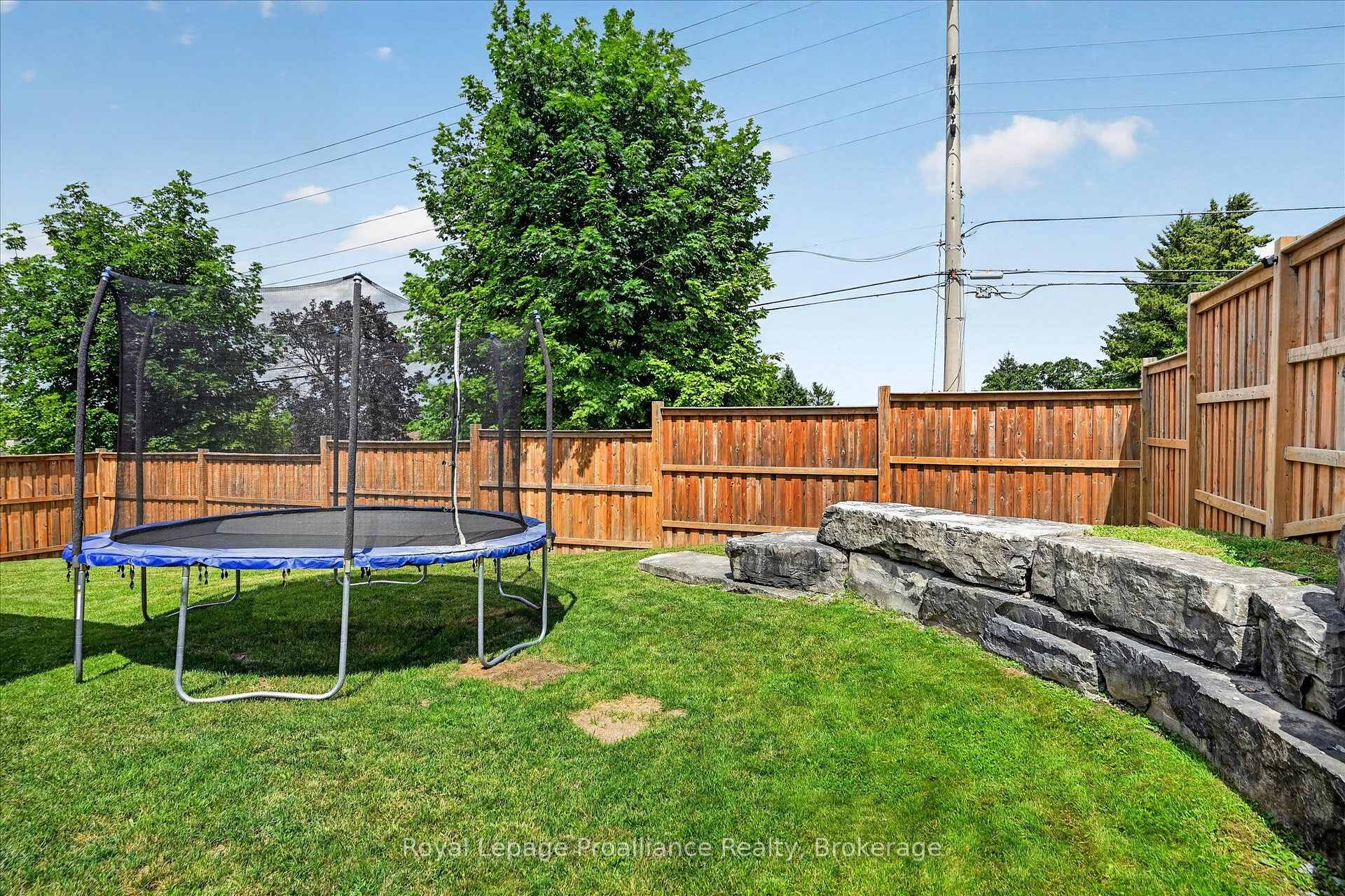 Photo 33 of 1 Fortye Gate, Peterborough, Otonabee Ward 1 — HOMEH