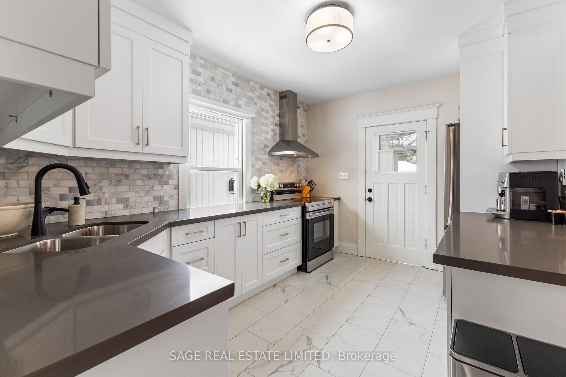 Photo 20 of 40 Main Street, St. Catharines, Port Dalhousie — HOMEH