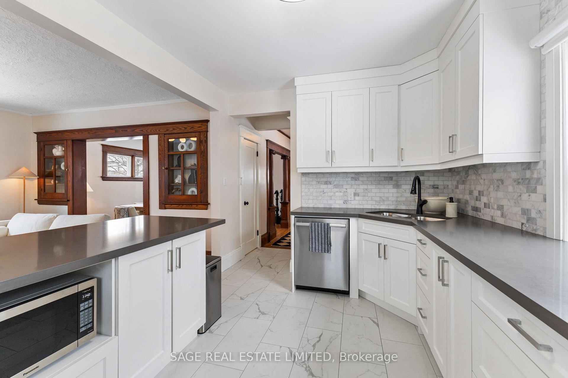 Photo 23 of 40 Main Street, St. Catharines, Port Dalhousie — HOMEH