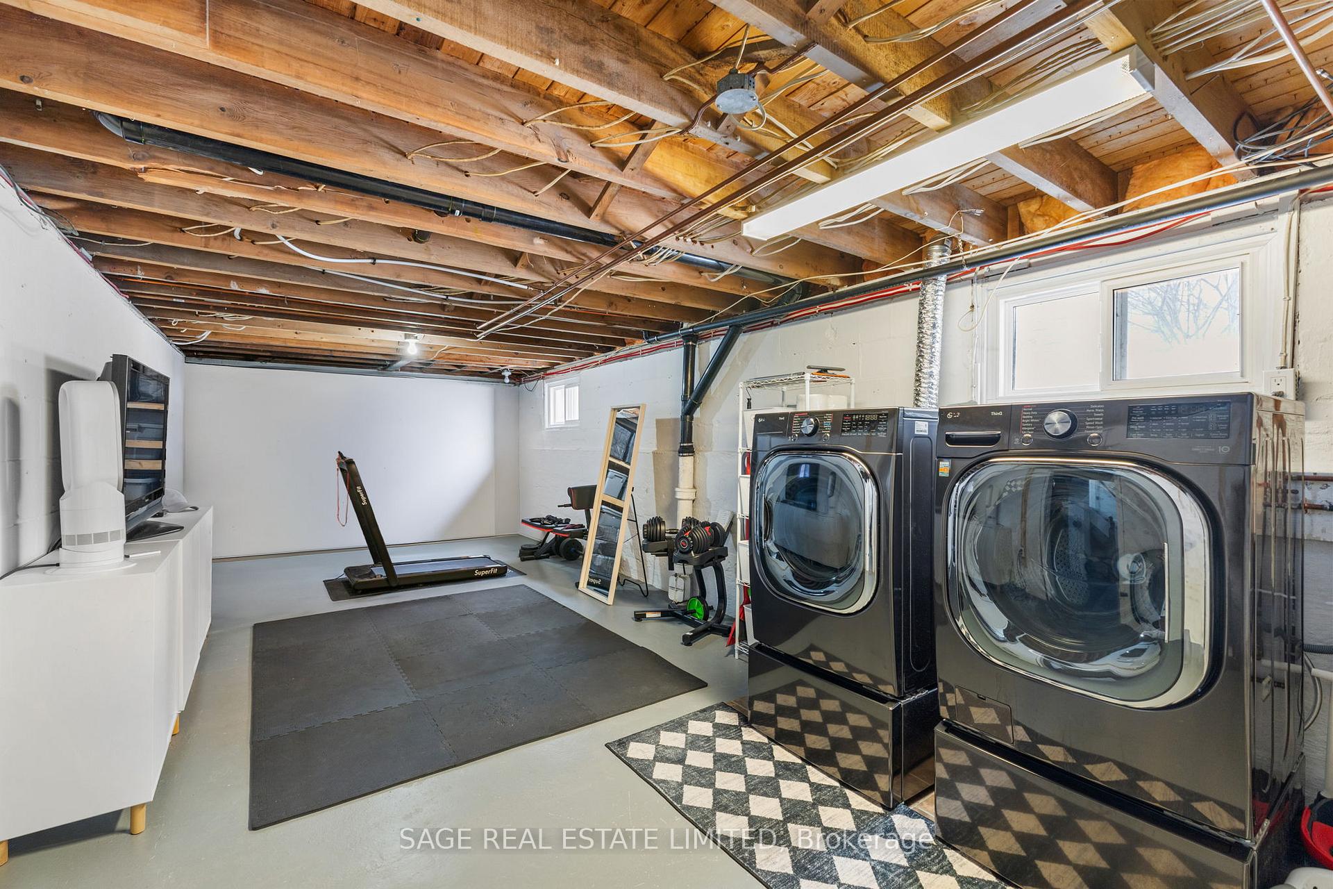 Photo 46 of 40 Main Street, St. Catharines, Port Dalhousie — HOMEH