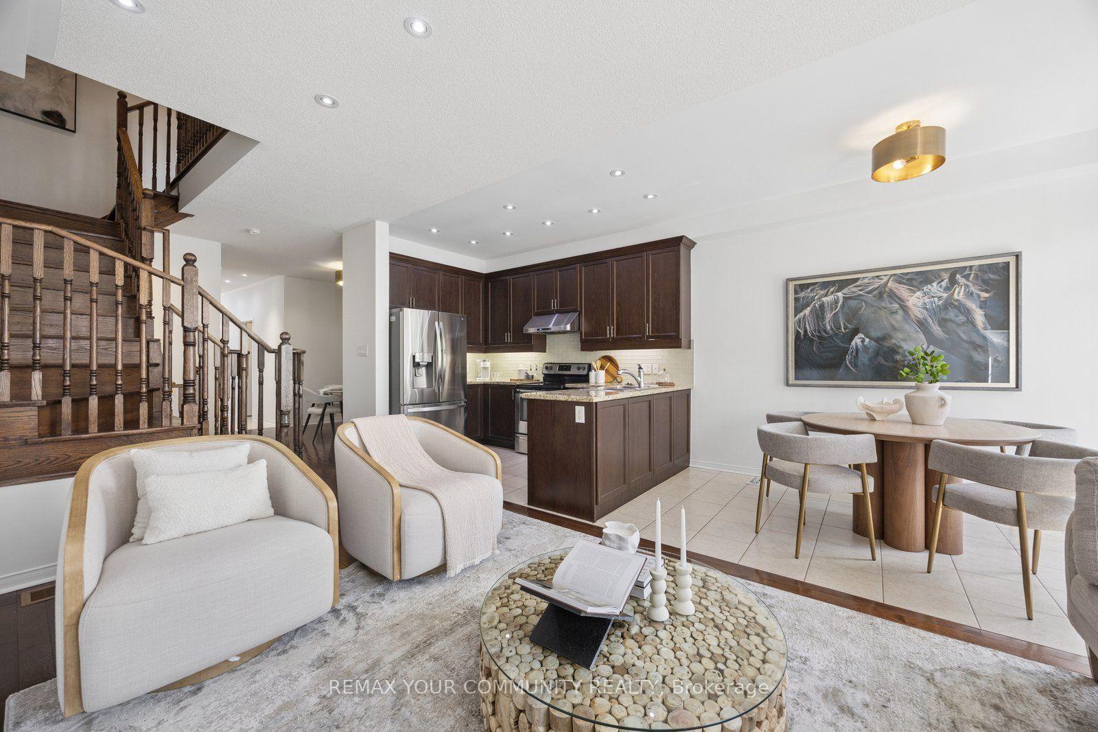 Photo 12 of 21 Warbler Avenue, Vaughan, Patterson — HOMEH