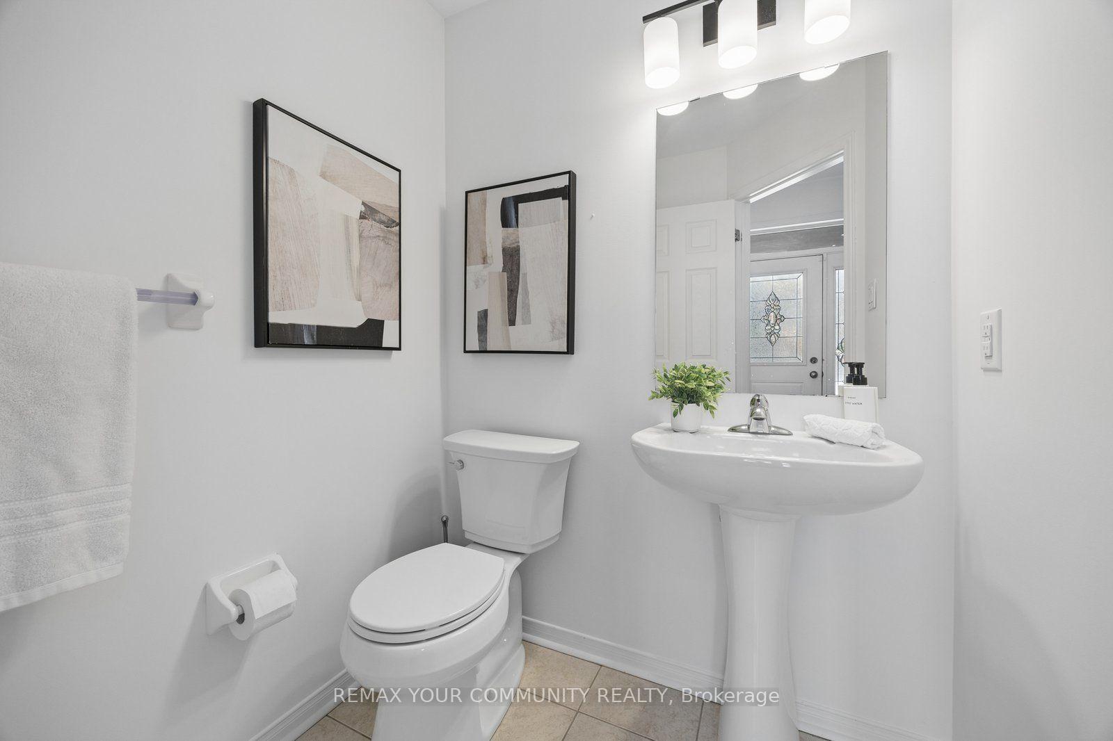Photo 16 of 21 Warbler Avenue, Vaughan, Patterson — HOMEH