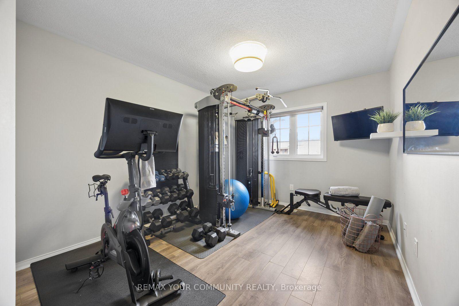 Photo 20 of 21 Warbler Avenue, Vaughan, Patterson — HOMEH