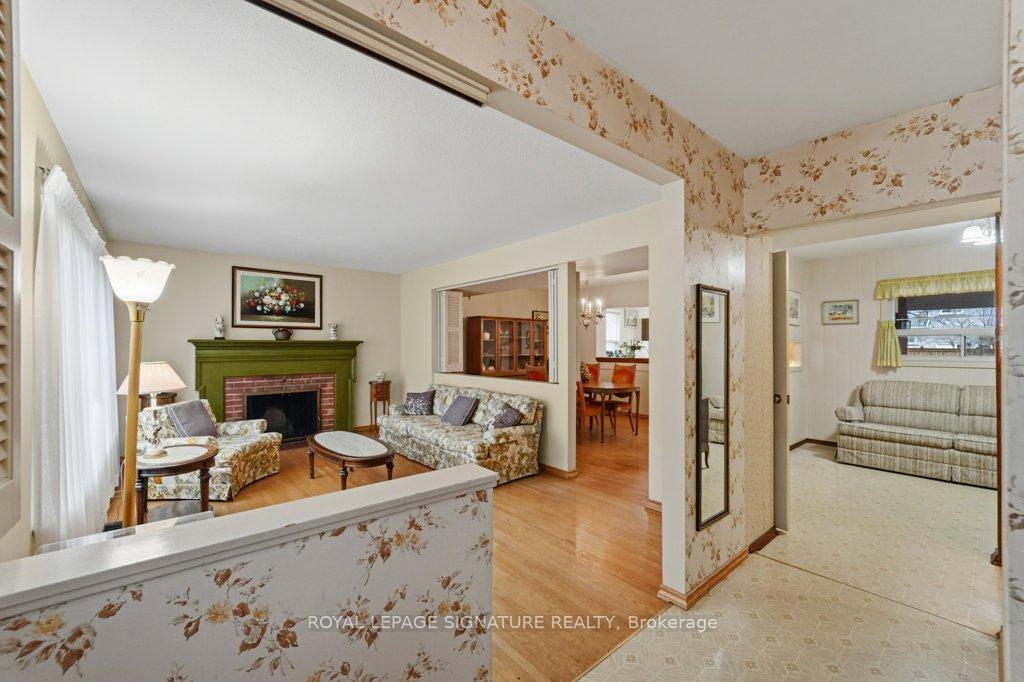 Photo 11 of 8 Underhill Drive, North York, Parkwoods-Donalda — HOMEH