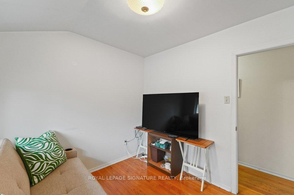 Photo 32 of 8 Underhill Drive, North York, Parkwoods-Donalda — HOMEH