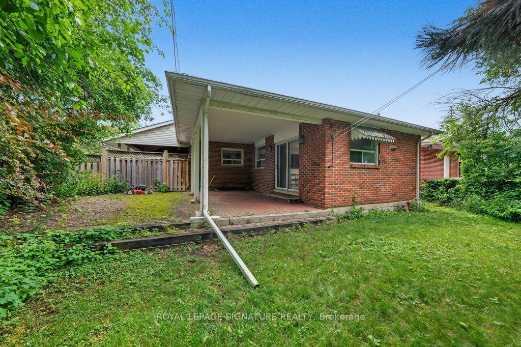 Photo 46 of 8 Underhill Drive, North York, Parkwoods-Donalda — HOMEH